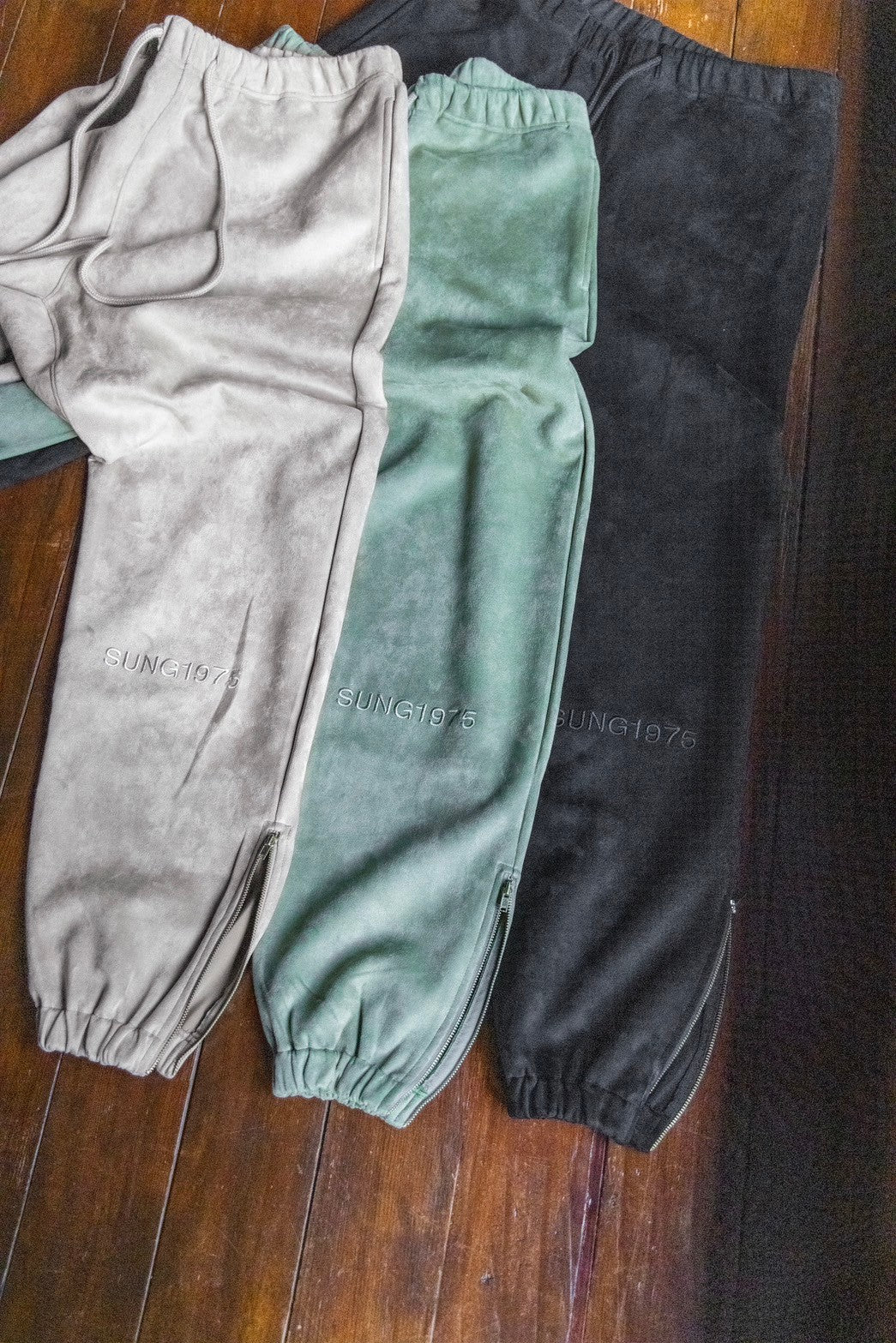SUEDE SIDE ZIP PANTS