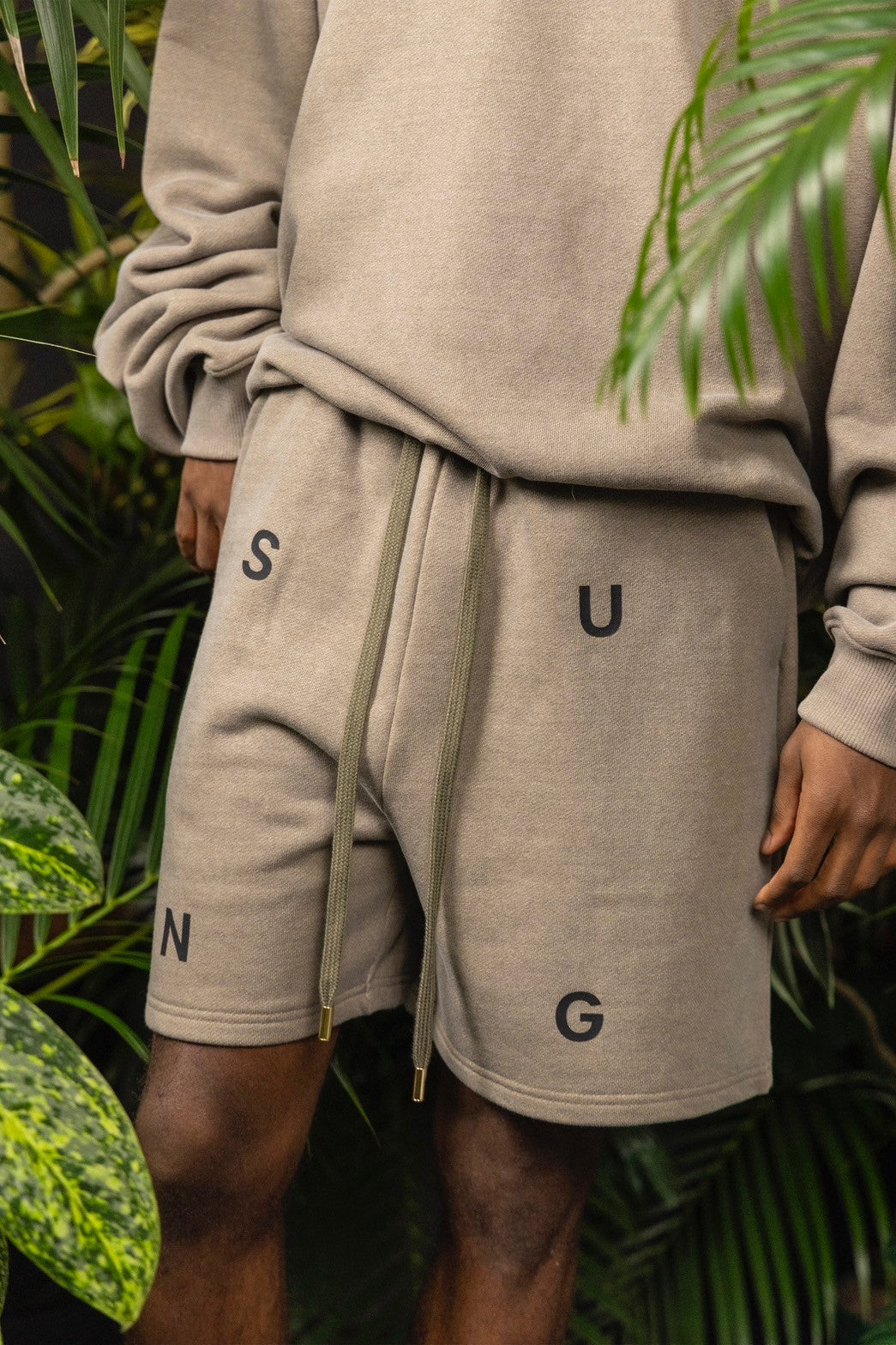 JUMP SQUARE LOGO HALF PANTS