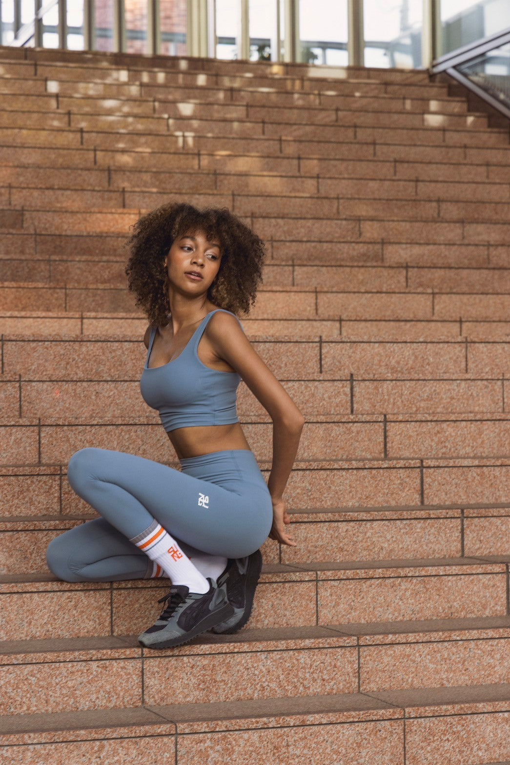 AIR DRY HIGH UP CROP TOP