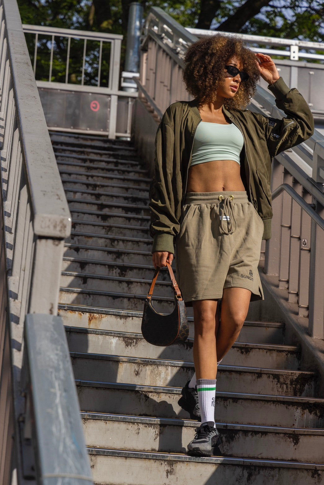 AIR DRY HIGH UP CROP TOP