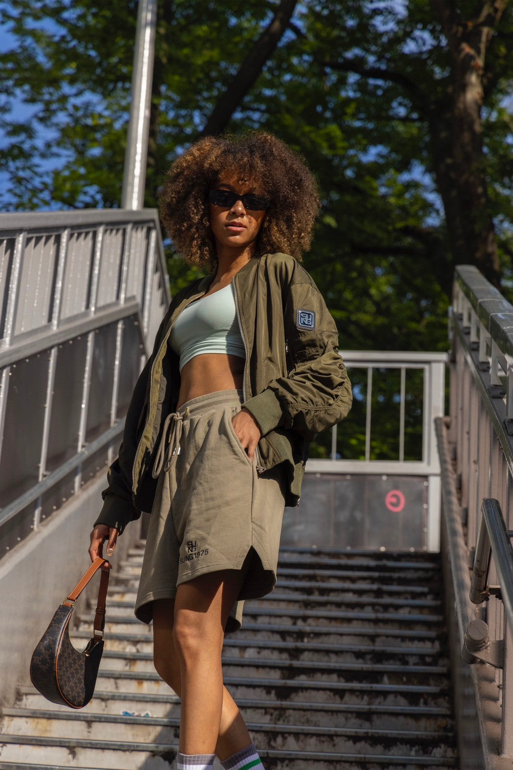 AIR DRY HIGH UP CROP TOP