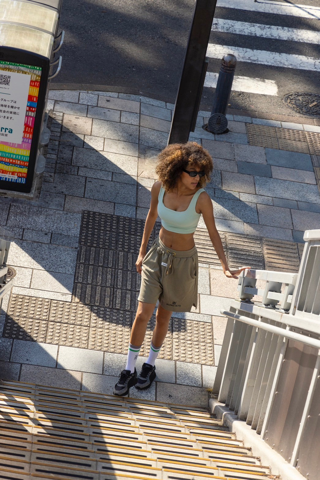 AIR DRY HIGH UP CROP TOP