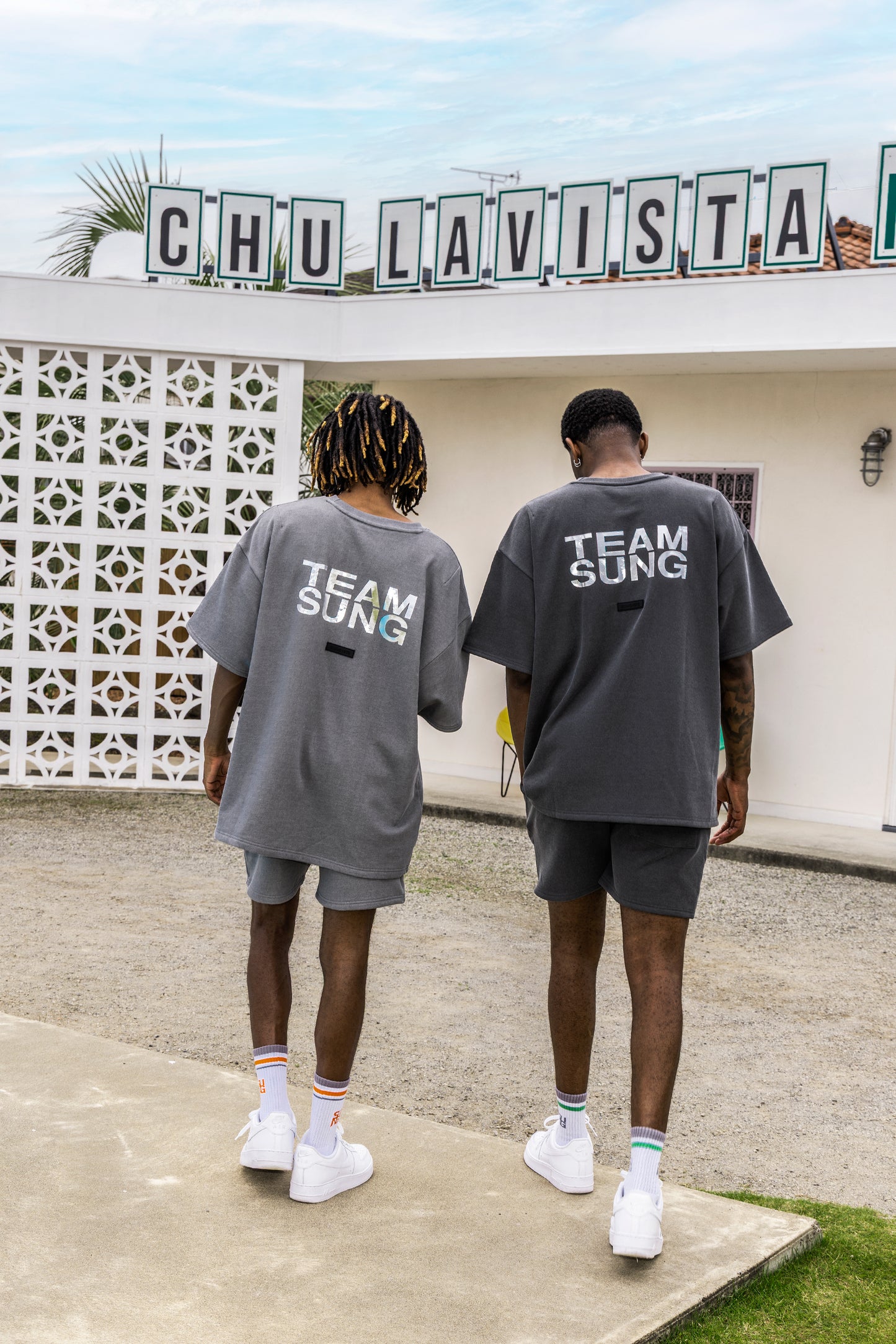 SILVER MARK FADED TEAM TEE