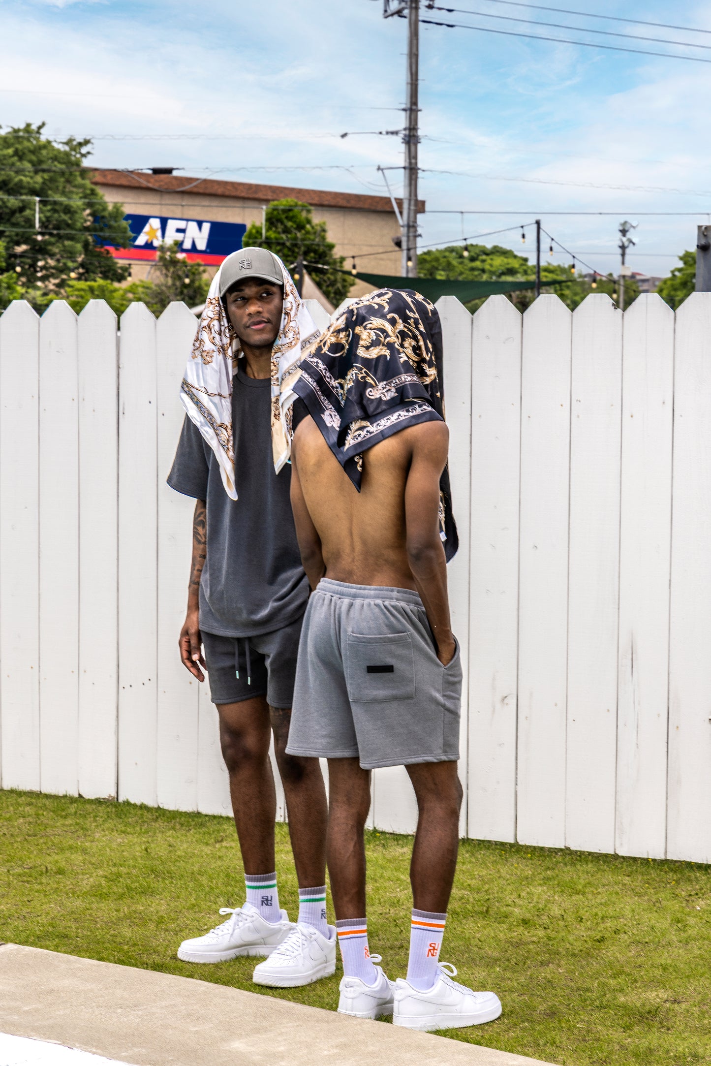 SILVER MARK FADED TEAM SHORTS