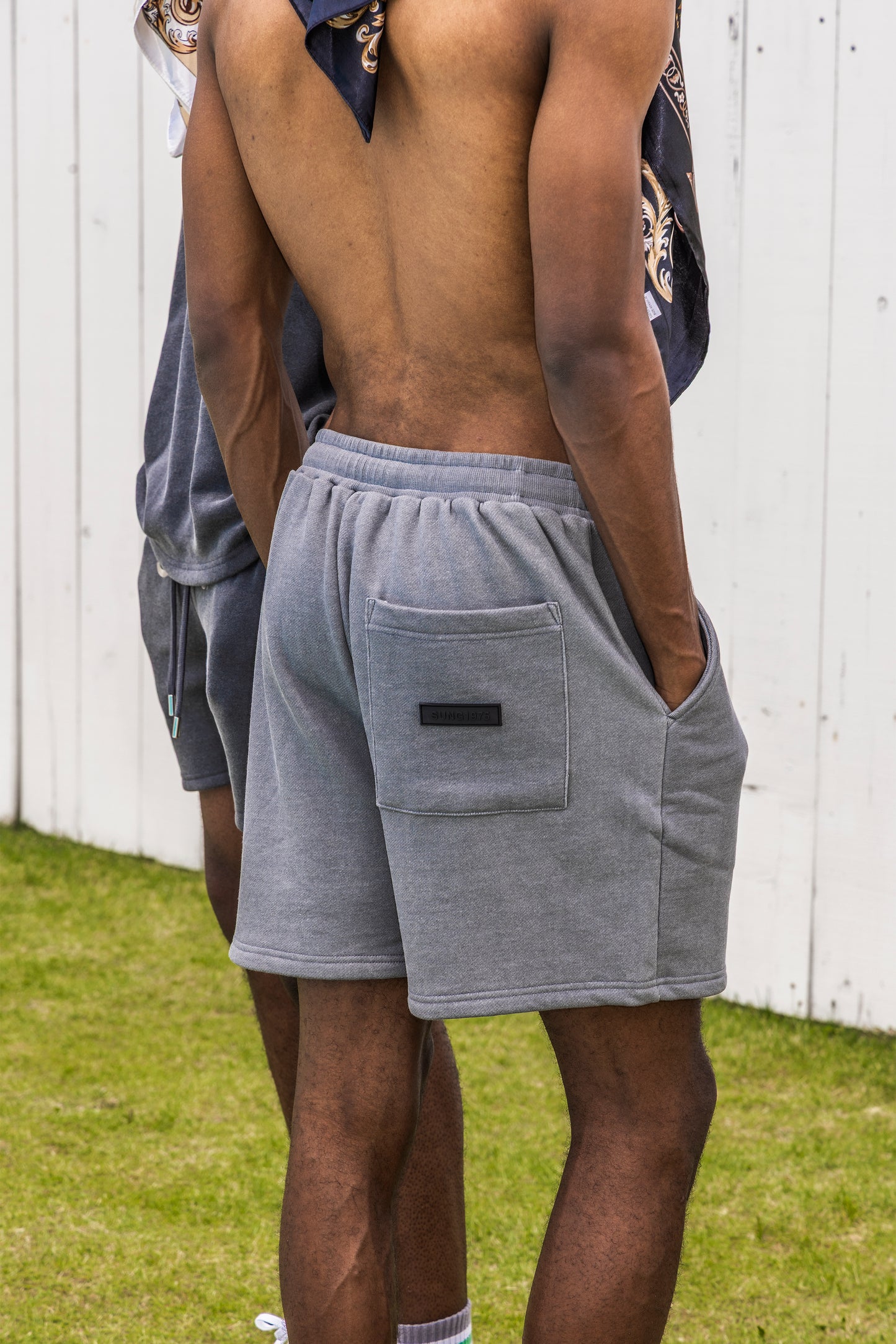SILVER MARK FADED TEAM SHORTS