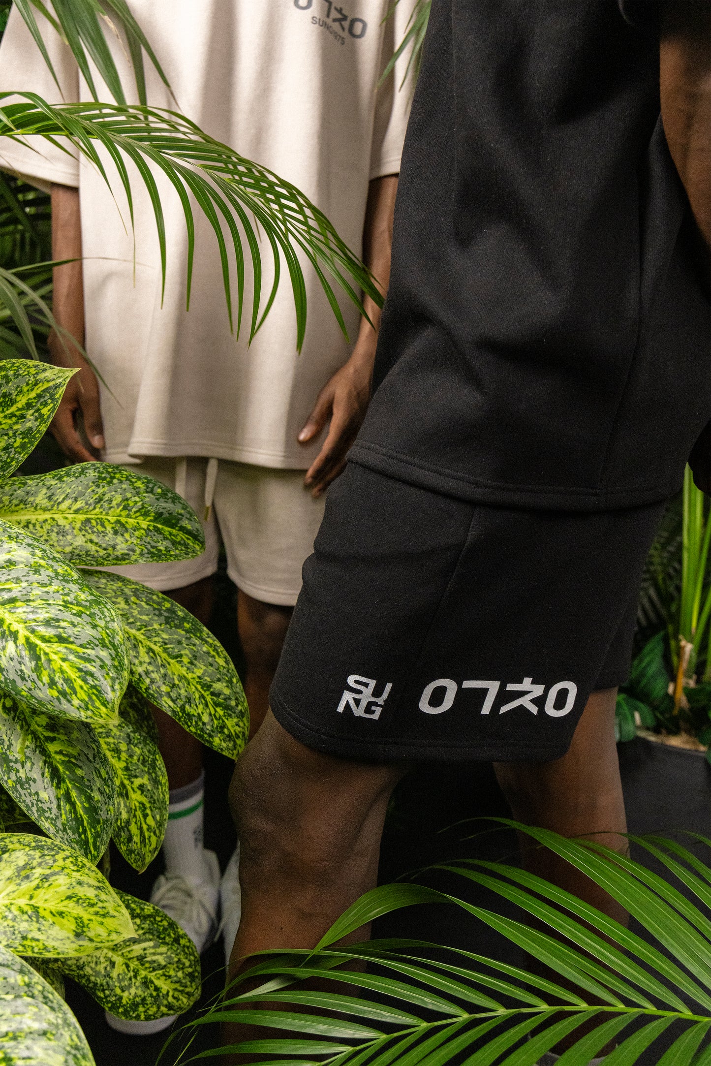 HANGUL LOGO HALF PANTS
