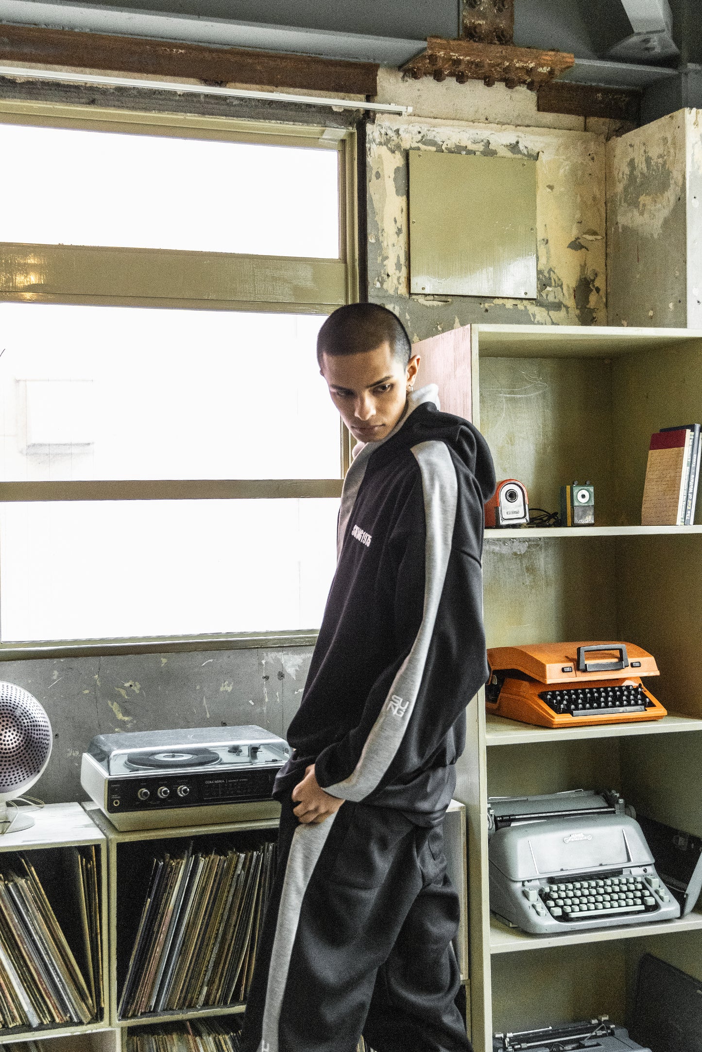 BONDED SIDE LINE HOODIE