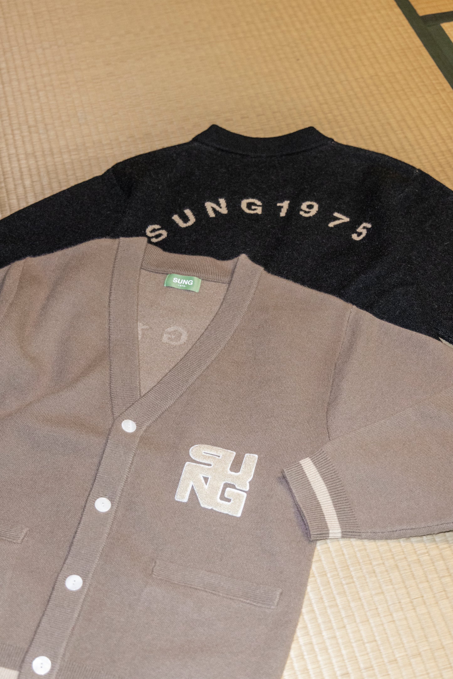 BACK ARCH LOGO JACQUARD CARDIGAN