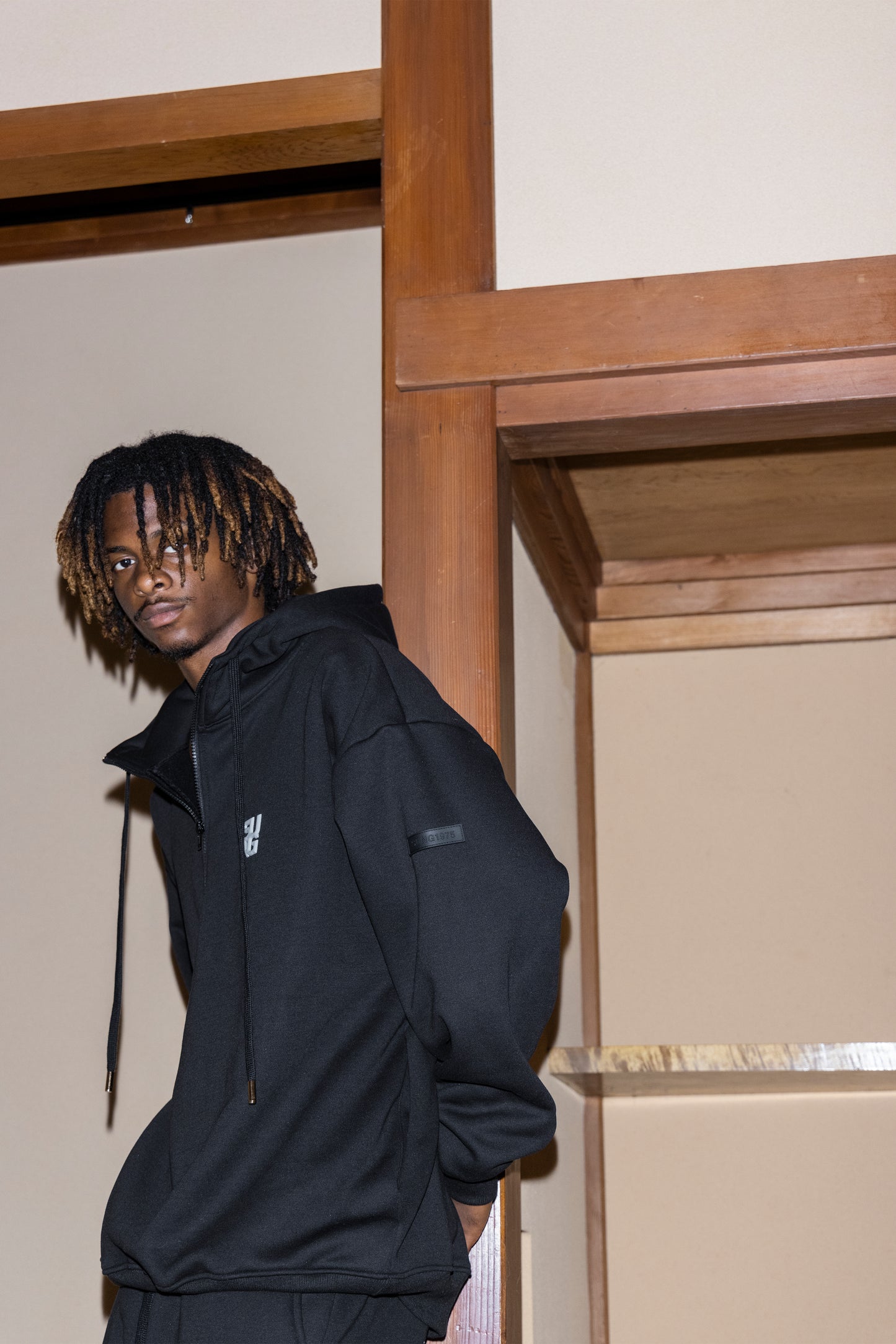 CUBIC LOGO SWEAT HOODIE