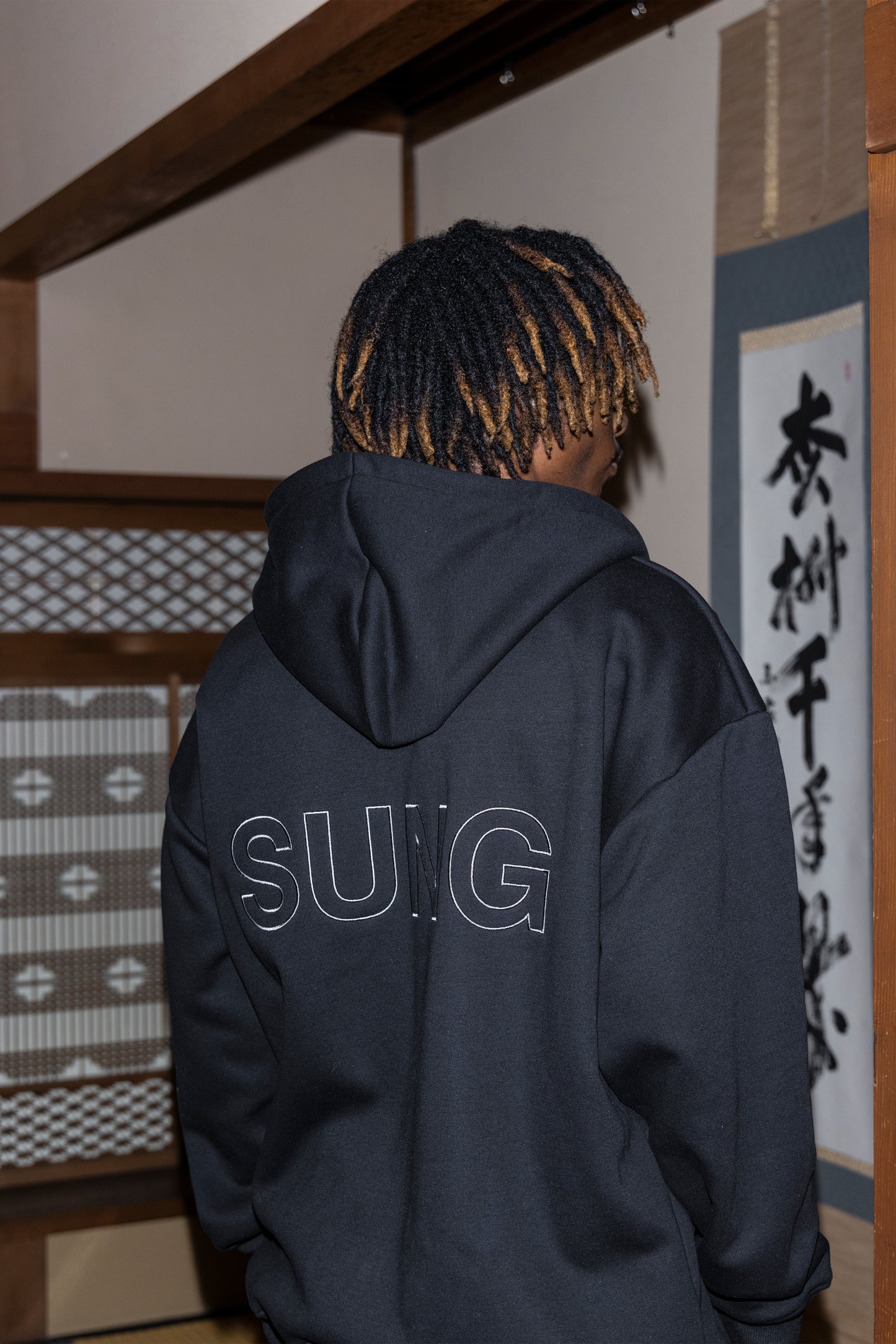 CUBIC LOGO SWEAT HOODIE