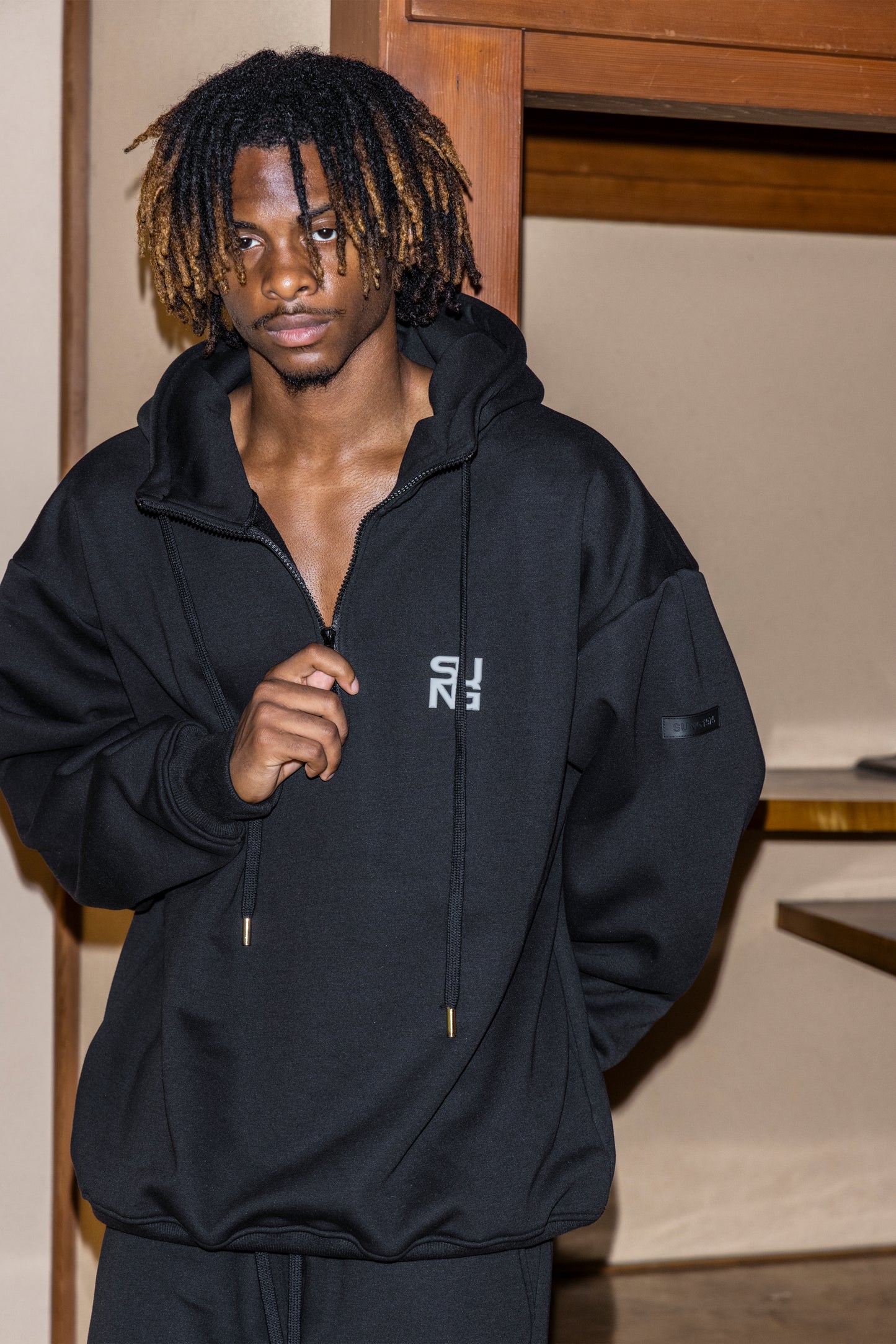 CUBIC LOGO SWEAT HOODIE