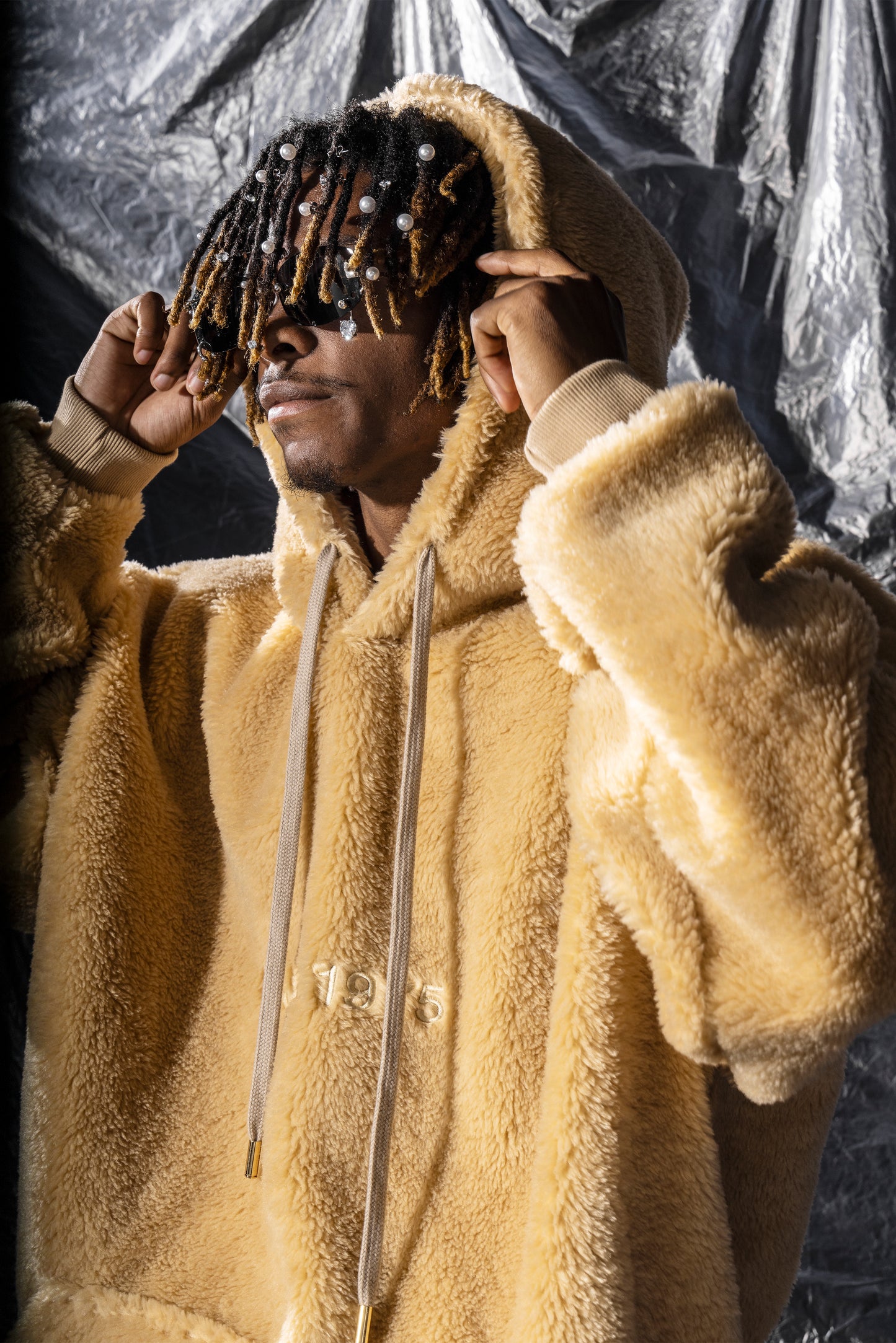 FLUFFY BOA HOODIE