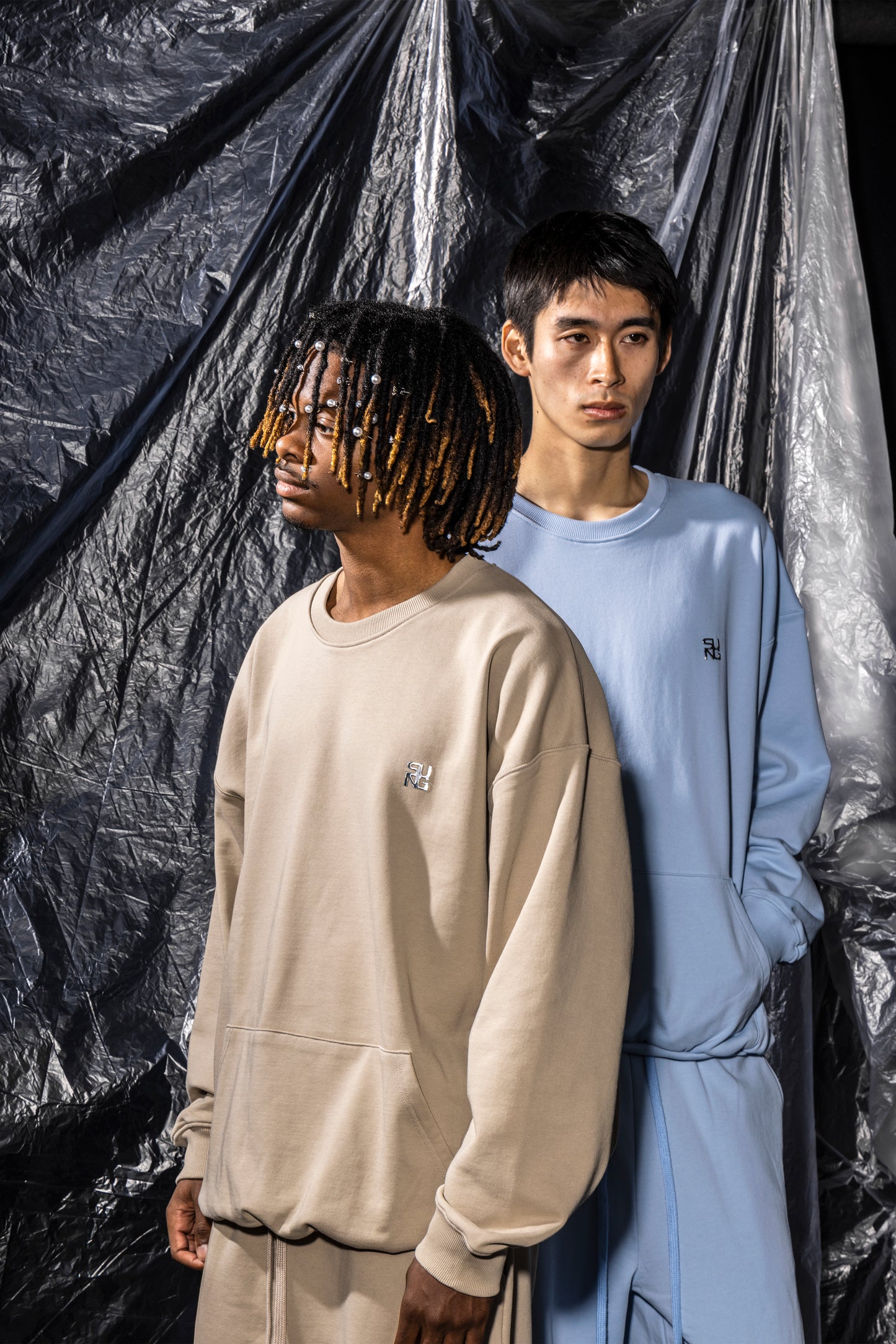 SIDE RIB SHINE LOGO SWEAT TOPS