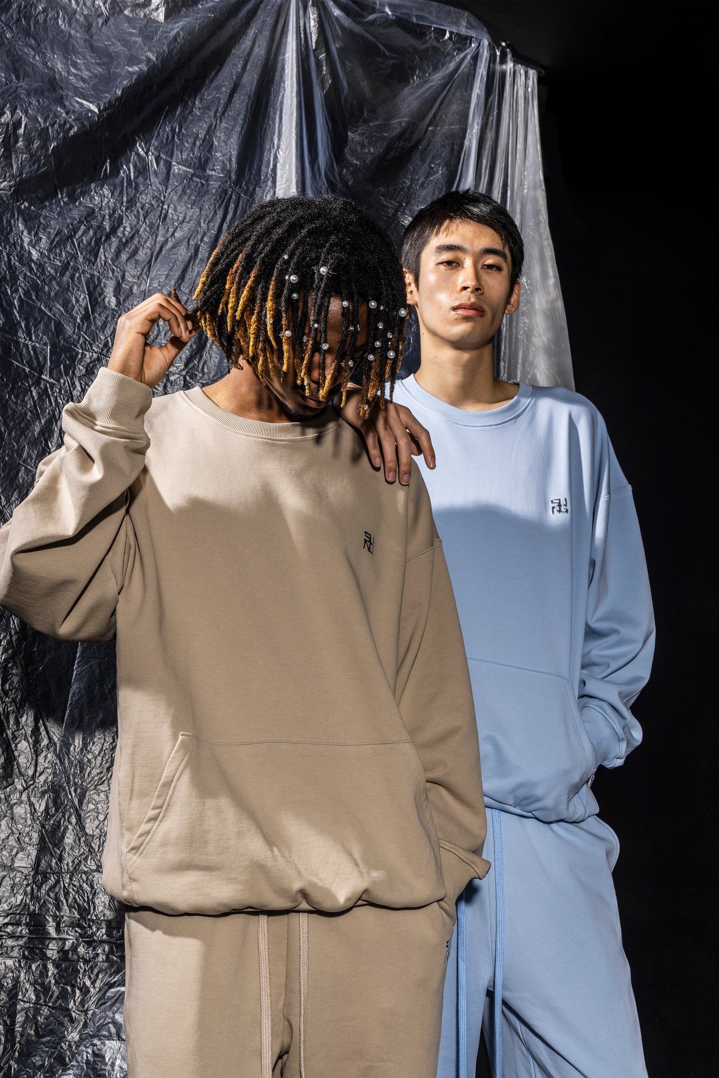 SIDE RIB SHINE LOGO SWEAT TOPS