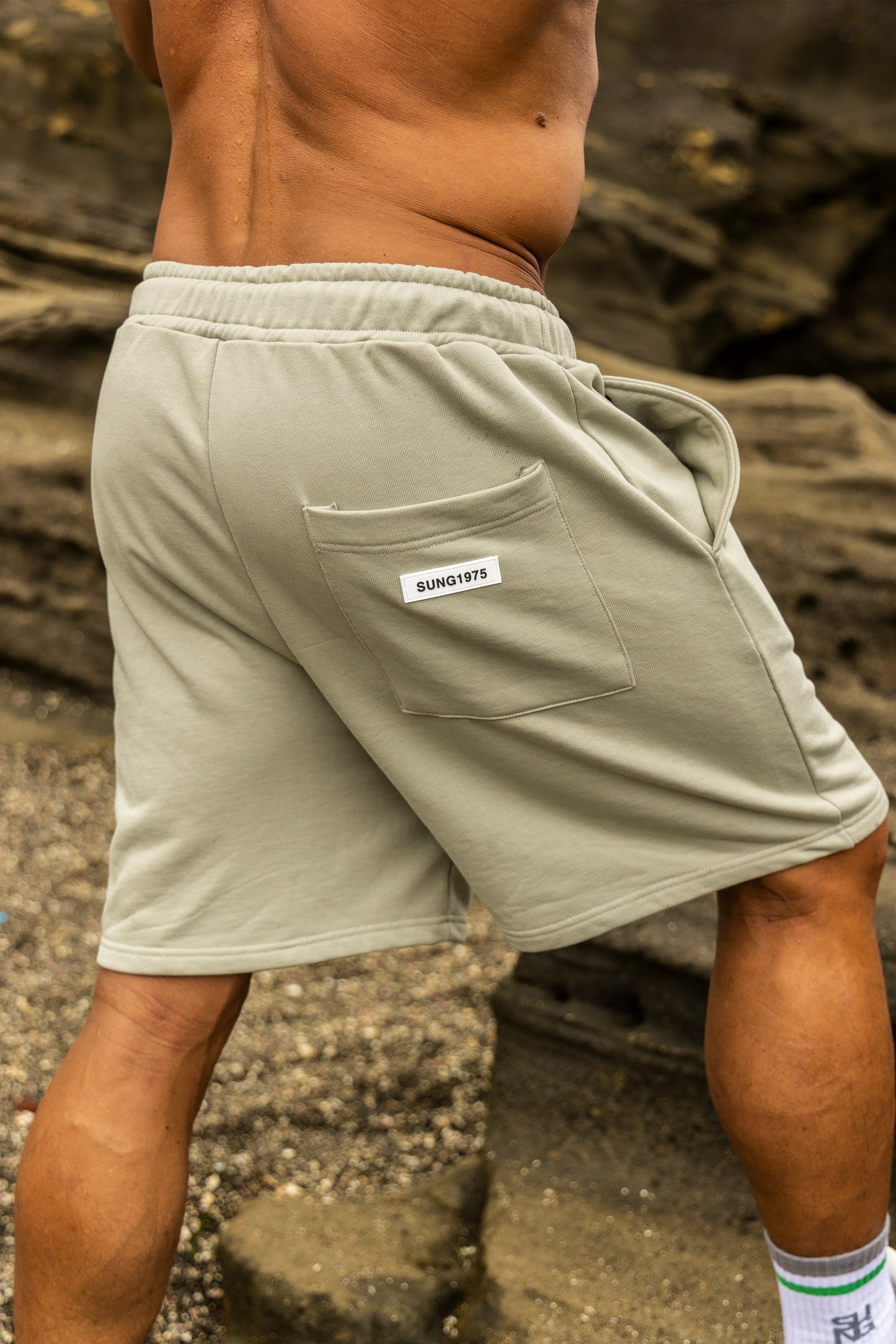 CUBIC LOGO SWEAT SHORT PANTS