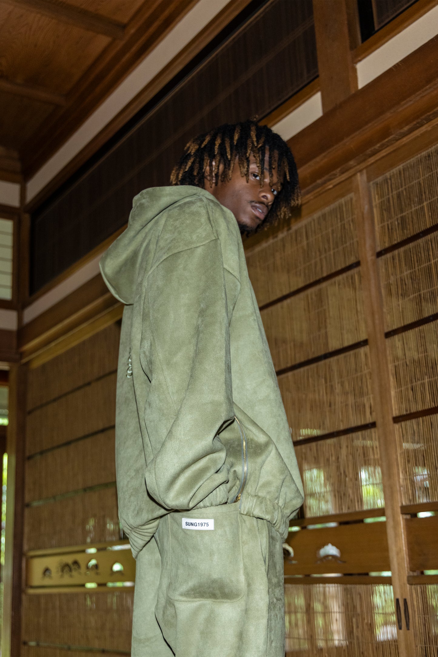 SUEDE SIDE ZIP HOODIE
