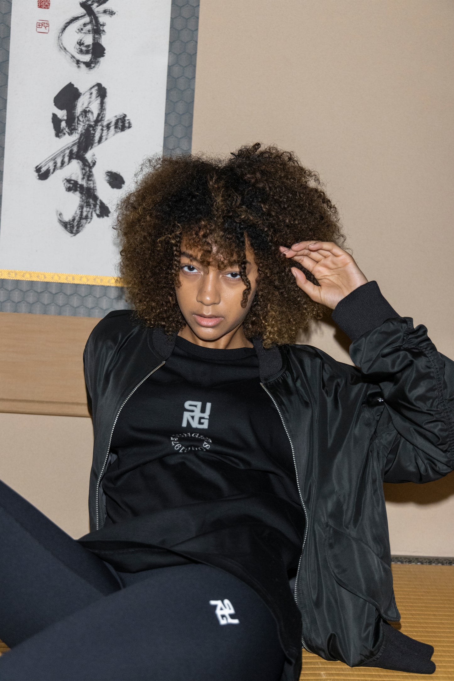 BACK CIRCLE LOGO LONG T SHIRTS