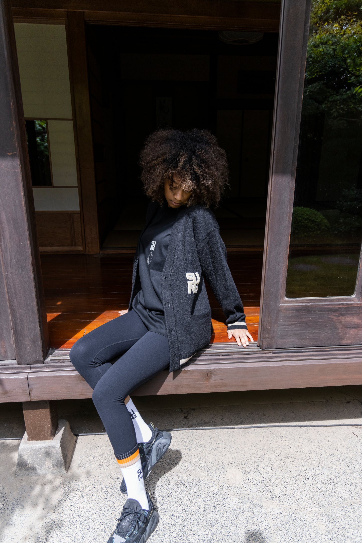 BACK ARCH LOGO JACQUARD CARDIGAN