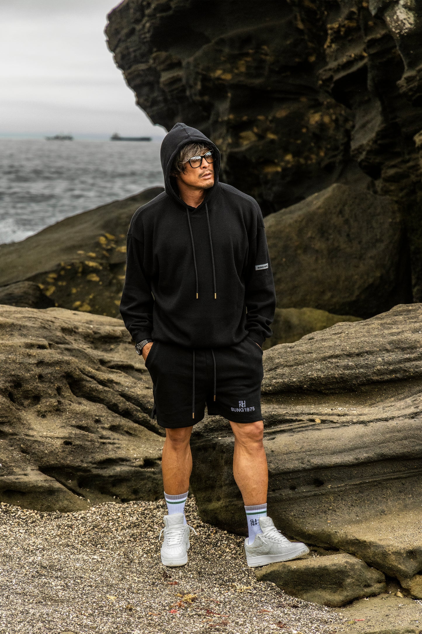 WAFFLE SIDE LOGO HOODIE