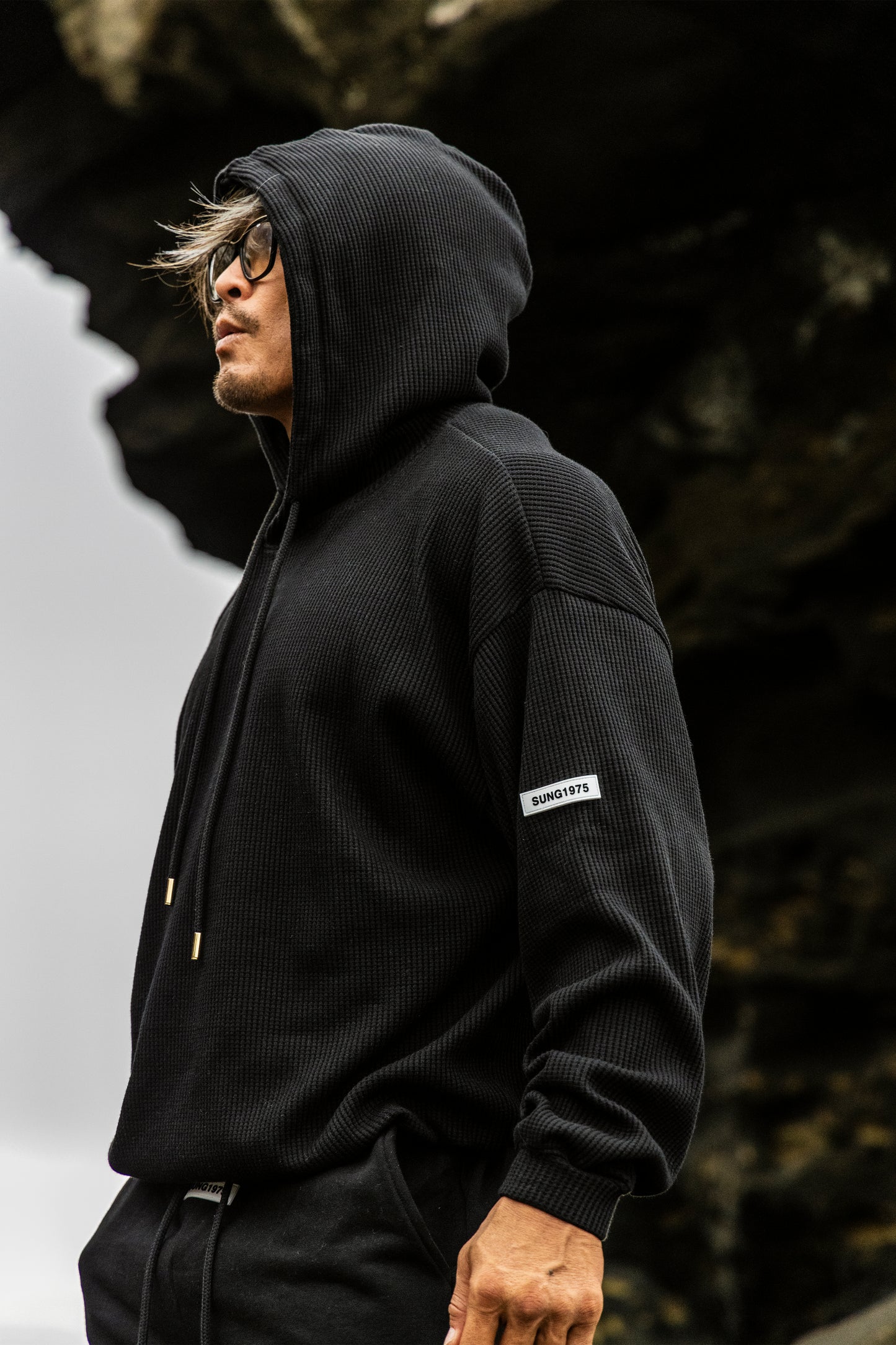 WAFFLE SIDE LOGO HOODIE