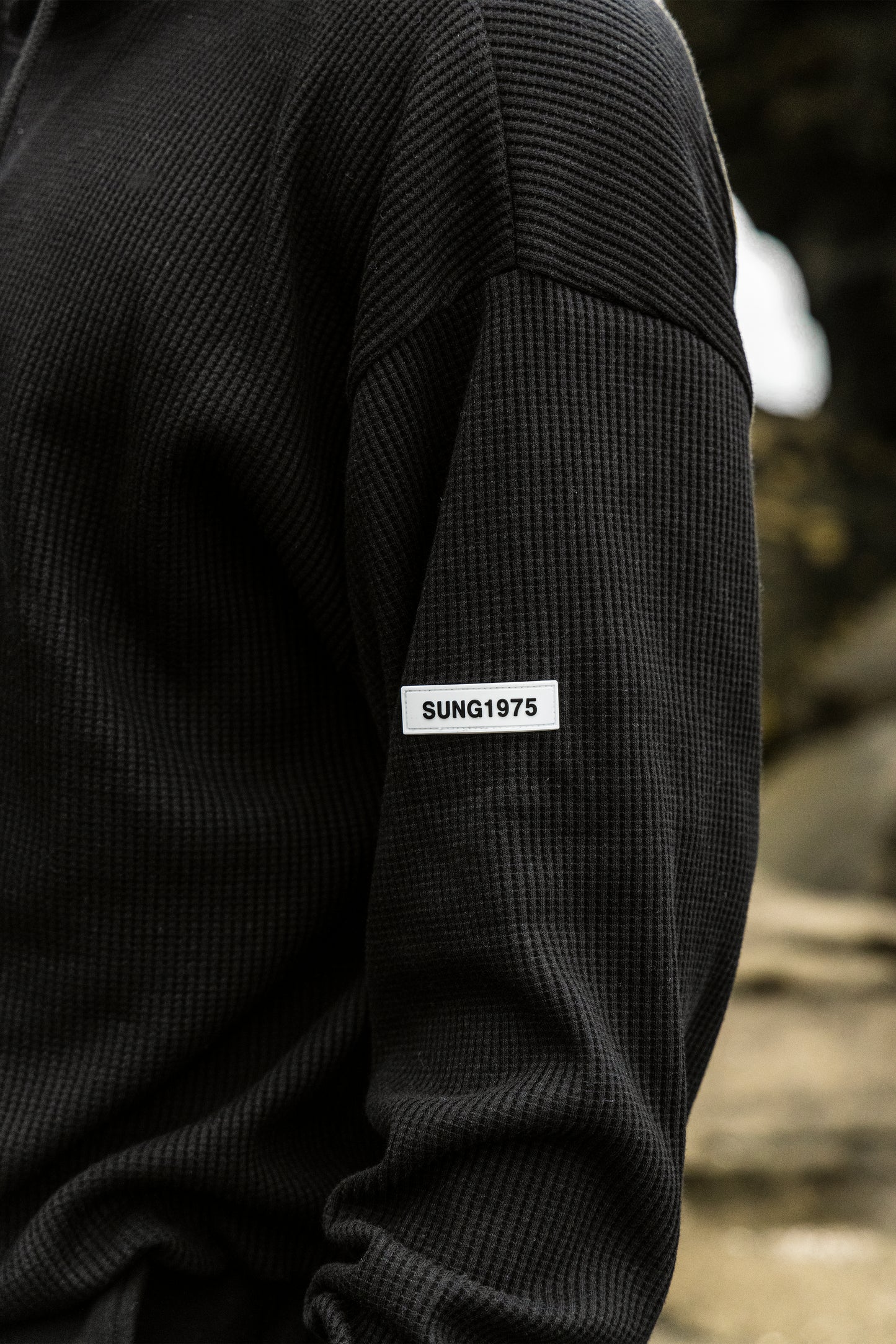 WAFFLE SIDE LOGO HOODIE
