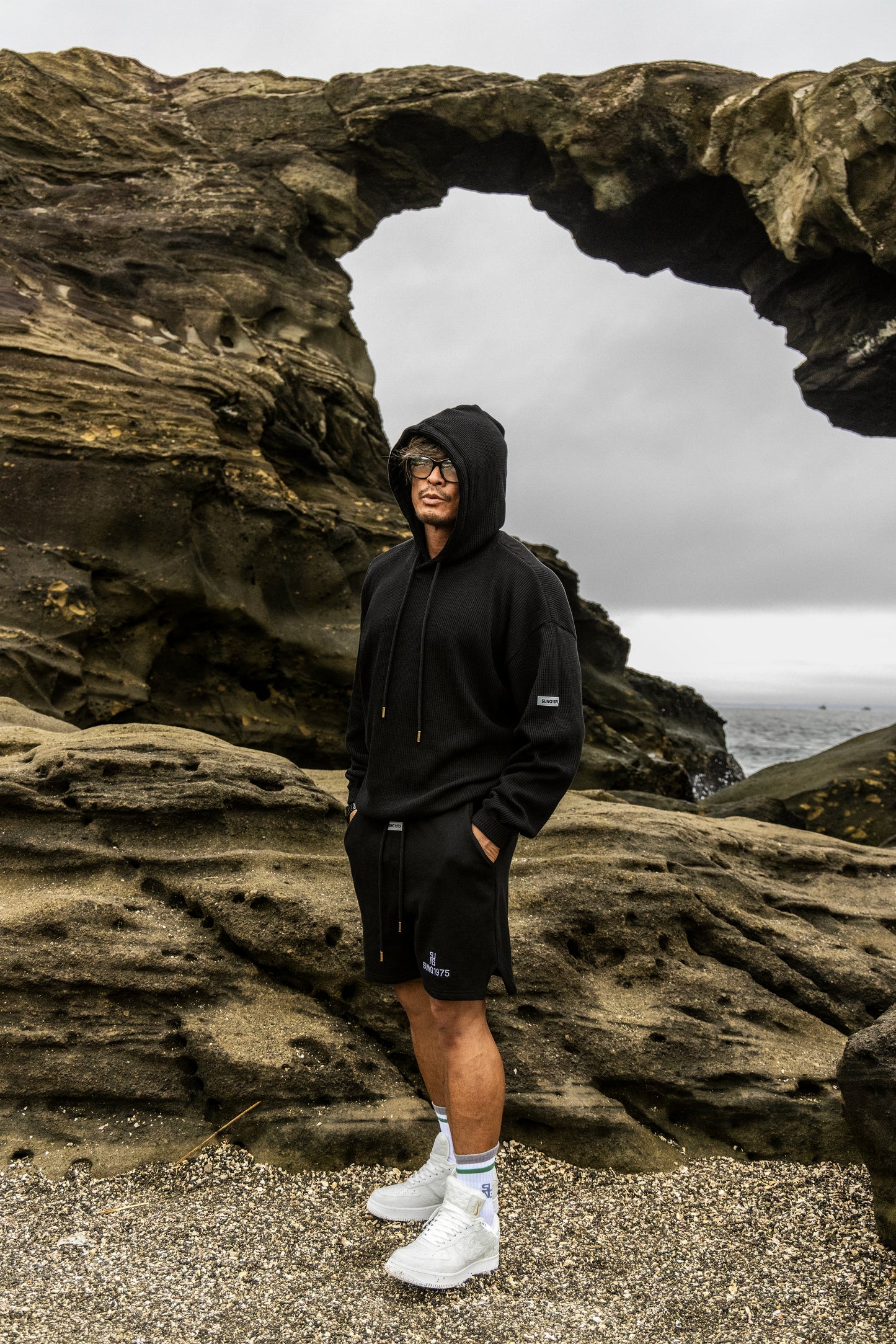 WAFFLE SIDE LOGO HOODIE