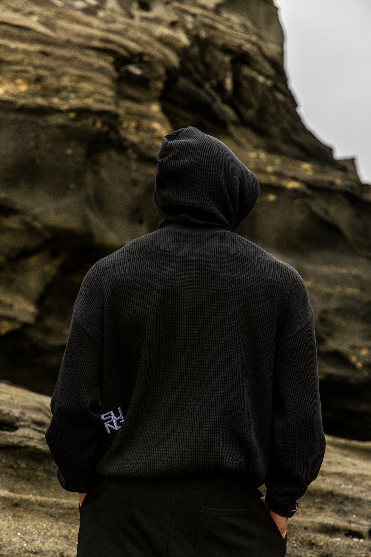 WAFFLE SIDE LOGO HOODIE
