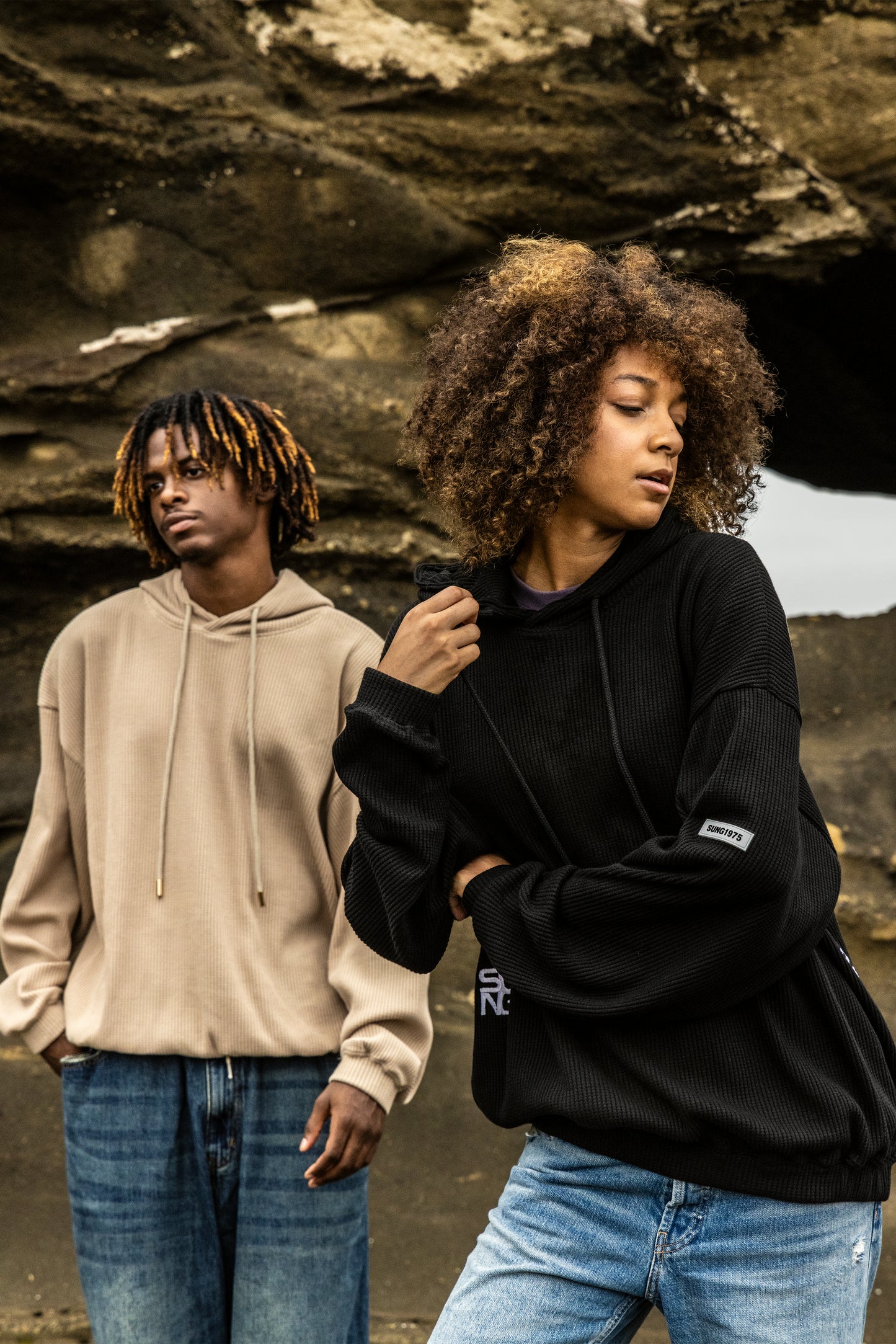 WAFFLE SIDE LOGO HOODIE