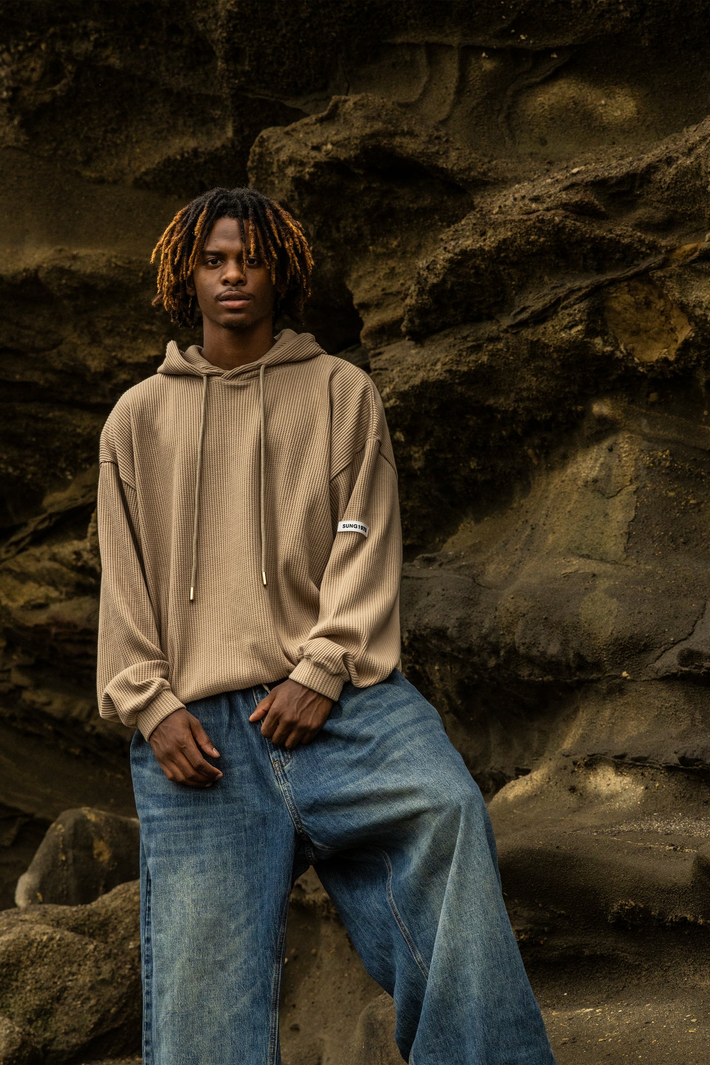 WAFFLE SIDE LOGO HOODIE