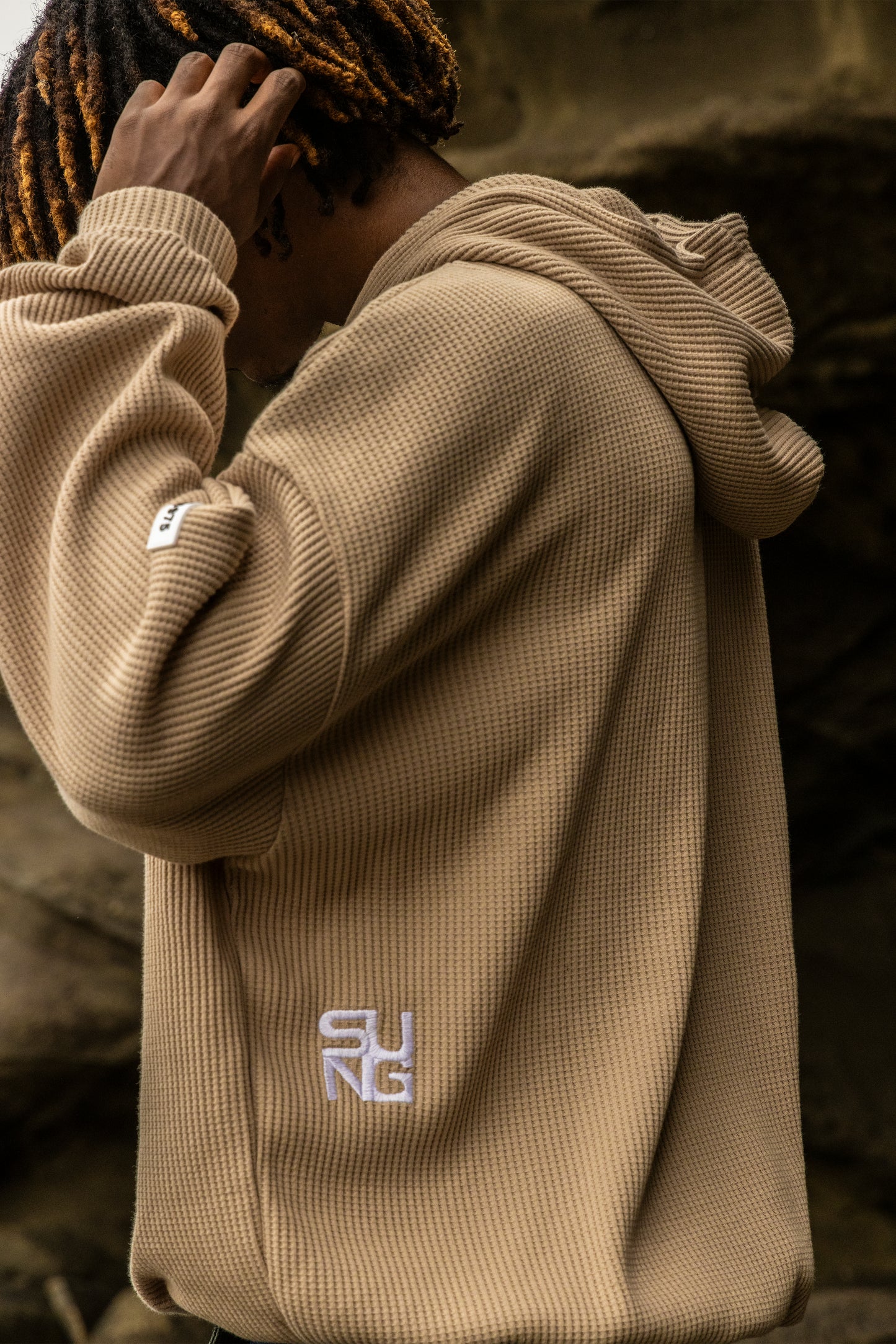 WAFFLE SIDE LOGO HOODIE
