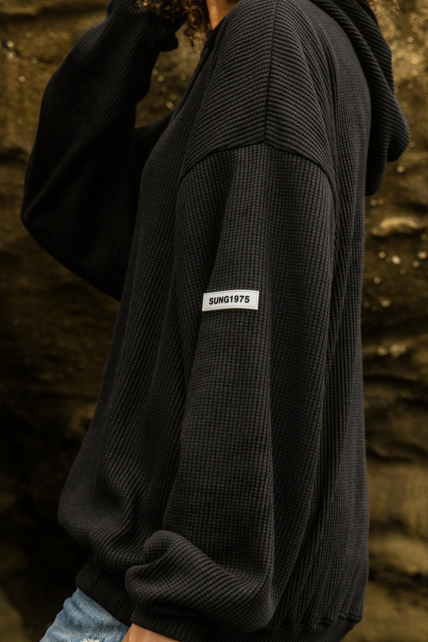 WAFFLE SIDE LOGO HOODIE