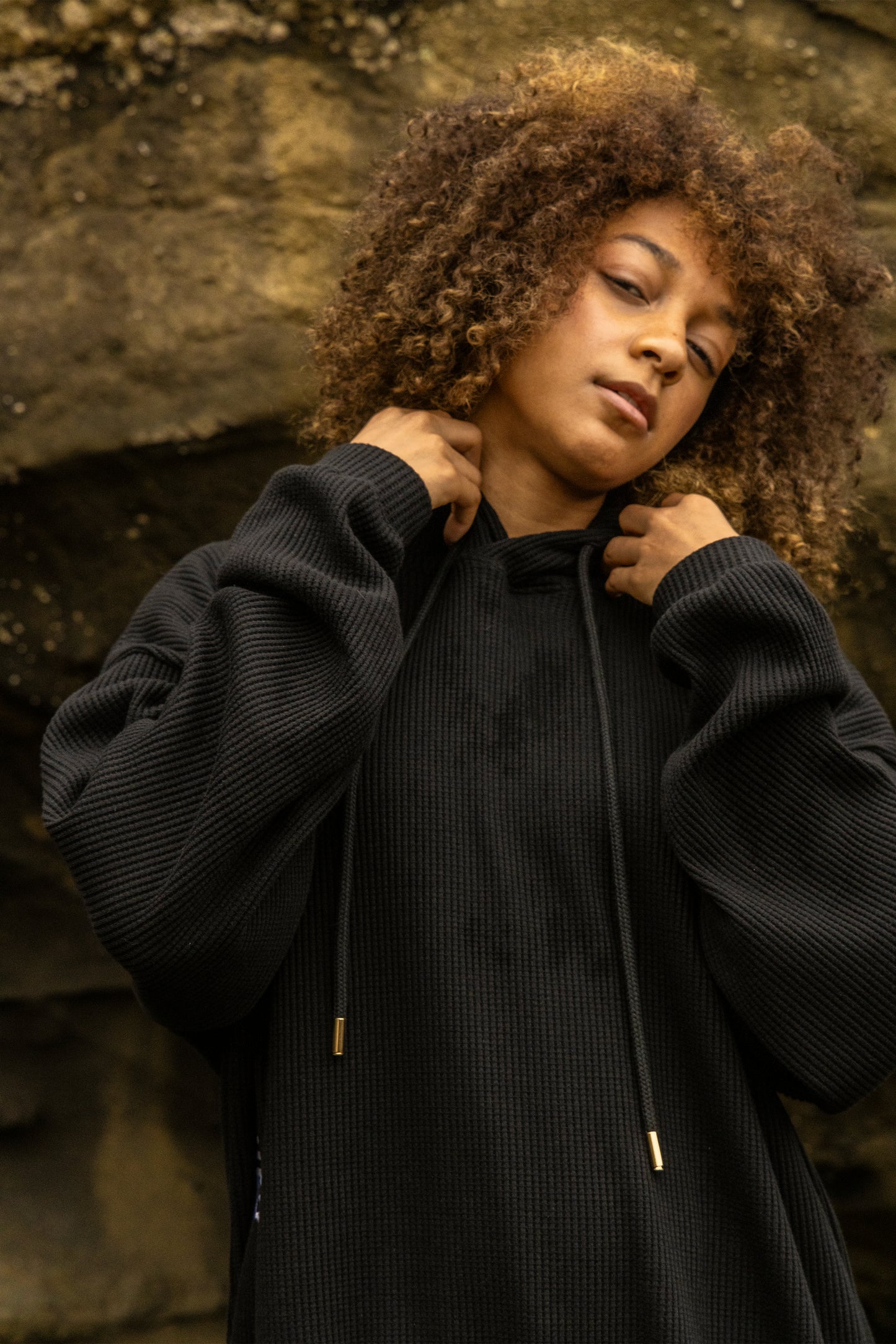 WAFFLE SIDE LOGO HOODIE