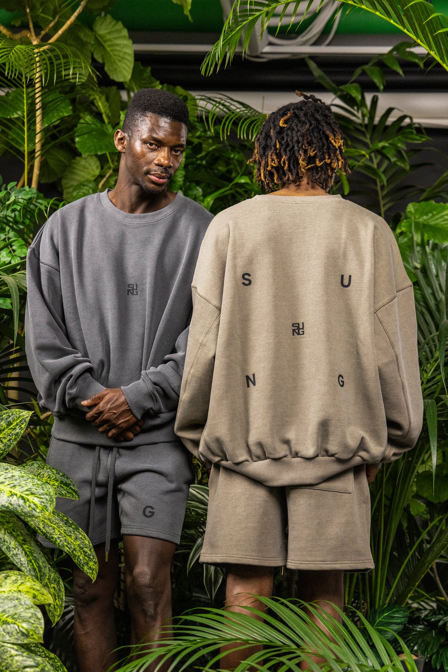 JUMP SQUARE LOGO HALF PANTS
