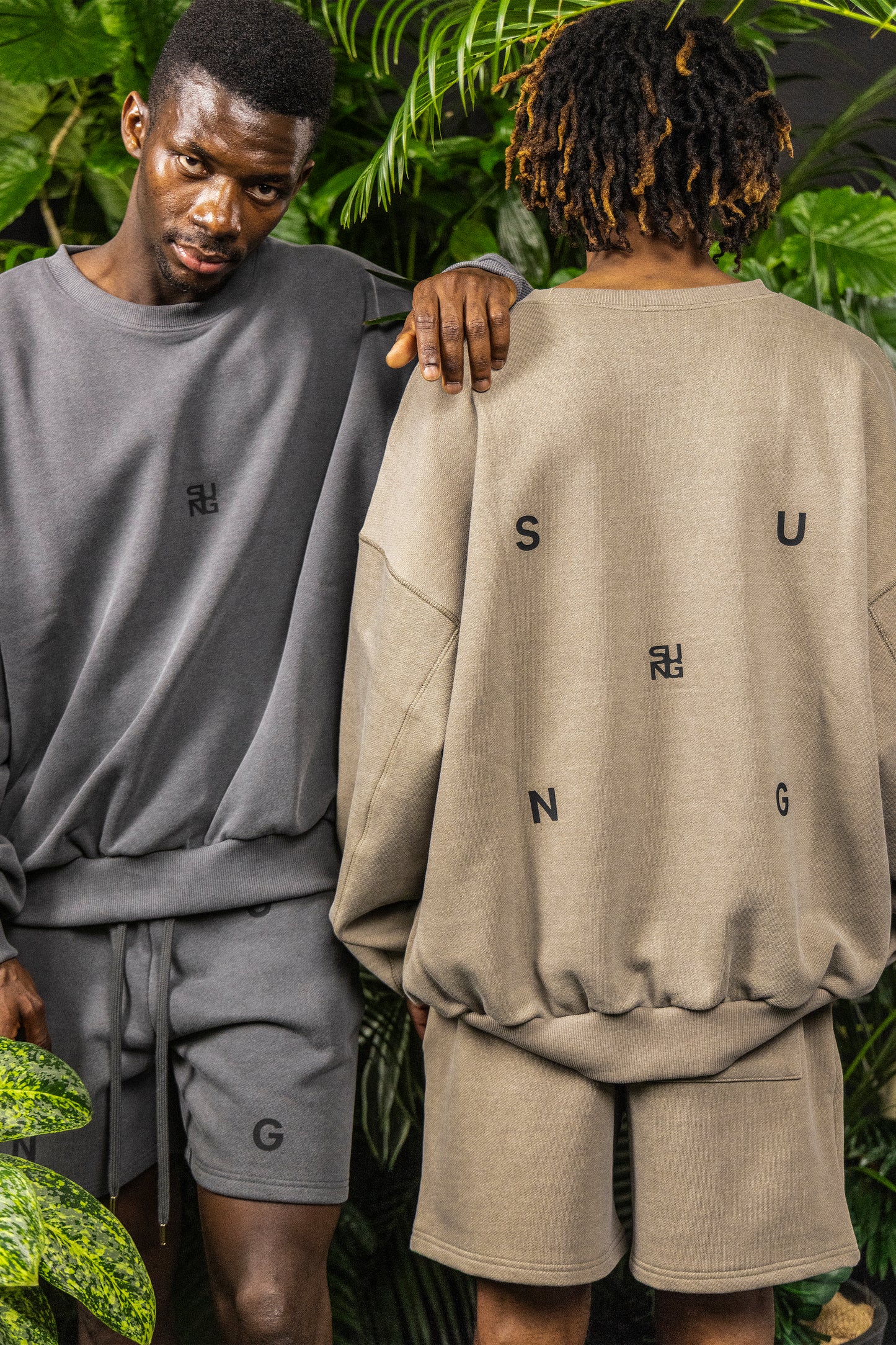 JUMP SQUARE LOGO HALF PANTS