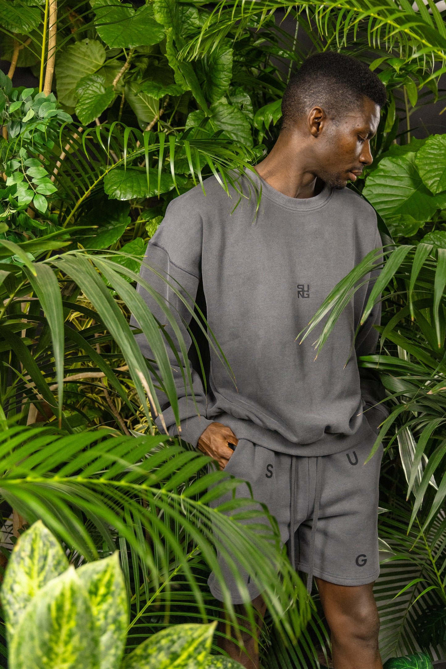 JUMP SQUARE LOGO HALF PANTS