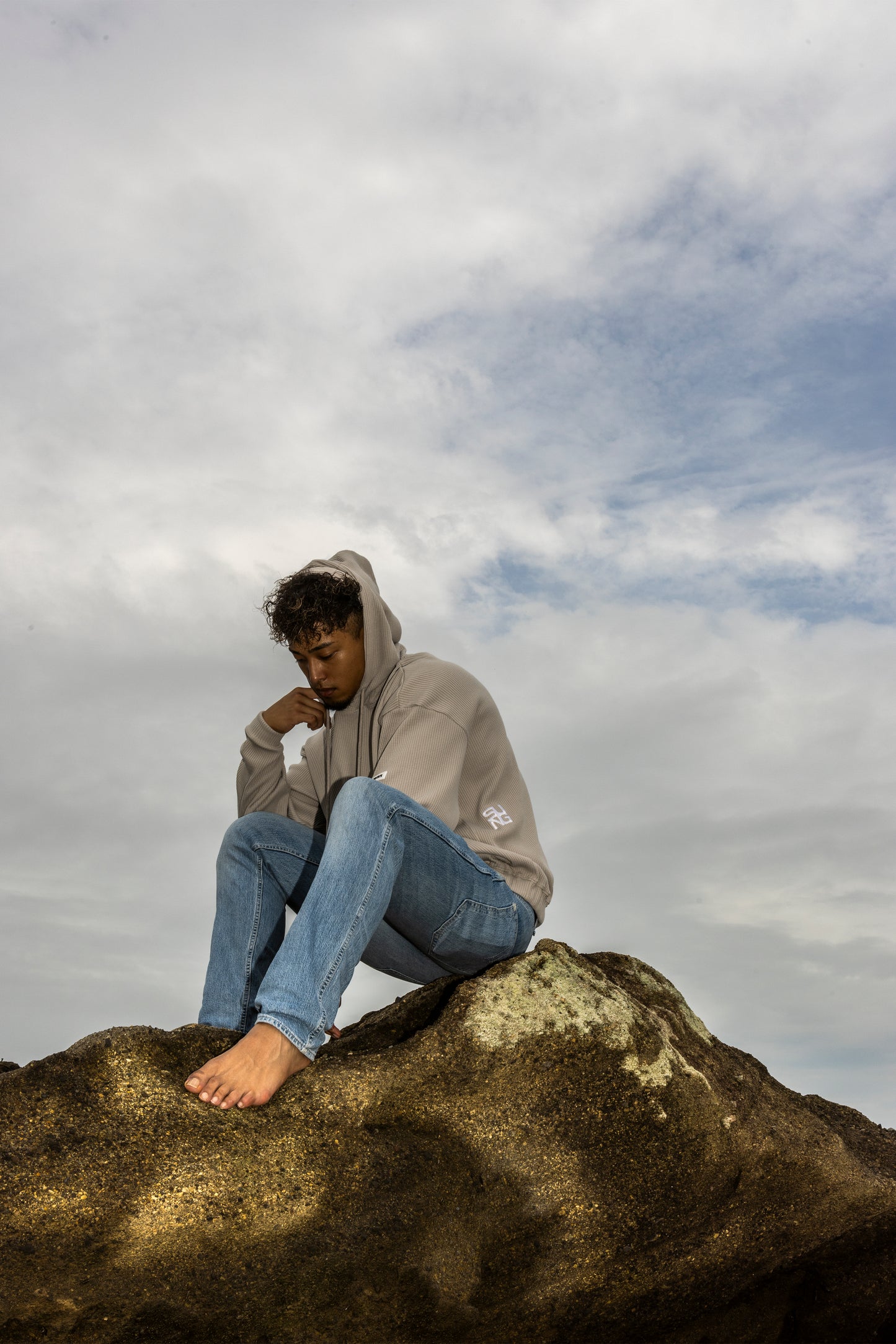 WAFFLE SIDE LOGO HOODIE