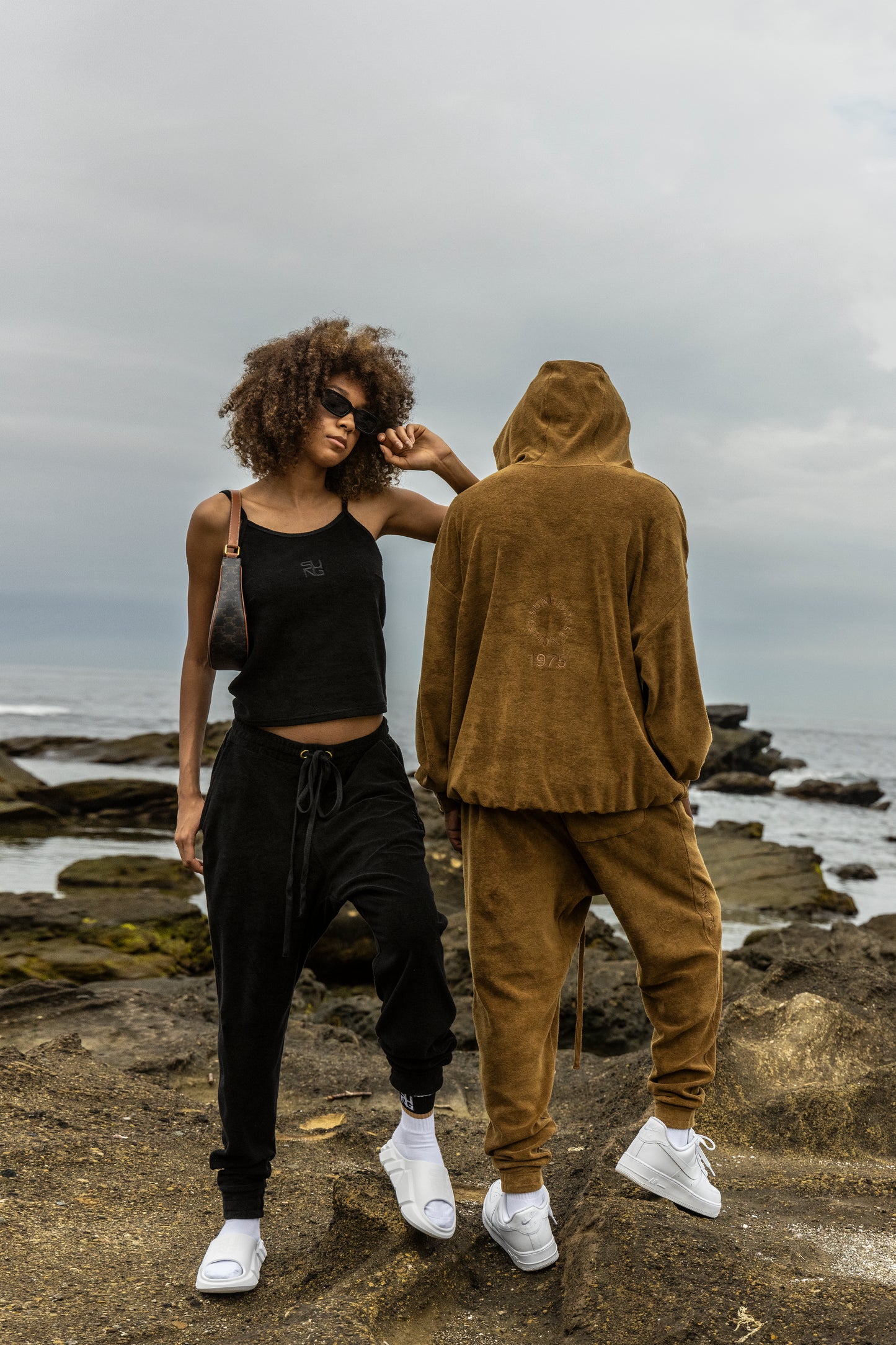 SIDE LOGO PILE TAPERED PANTS