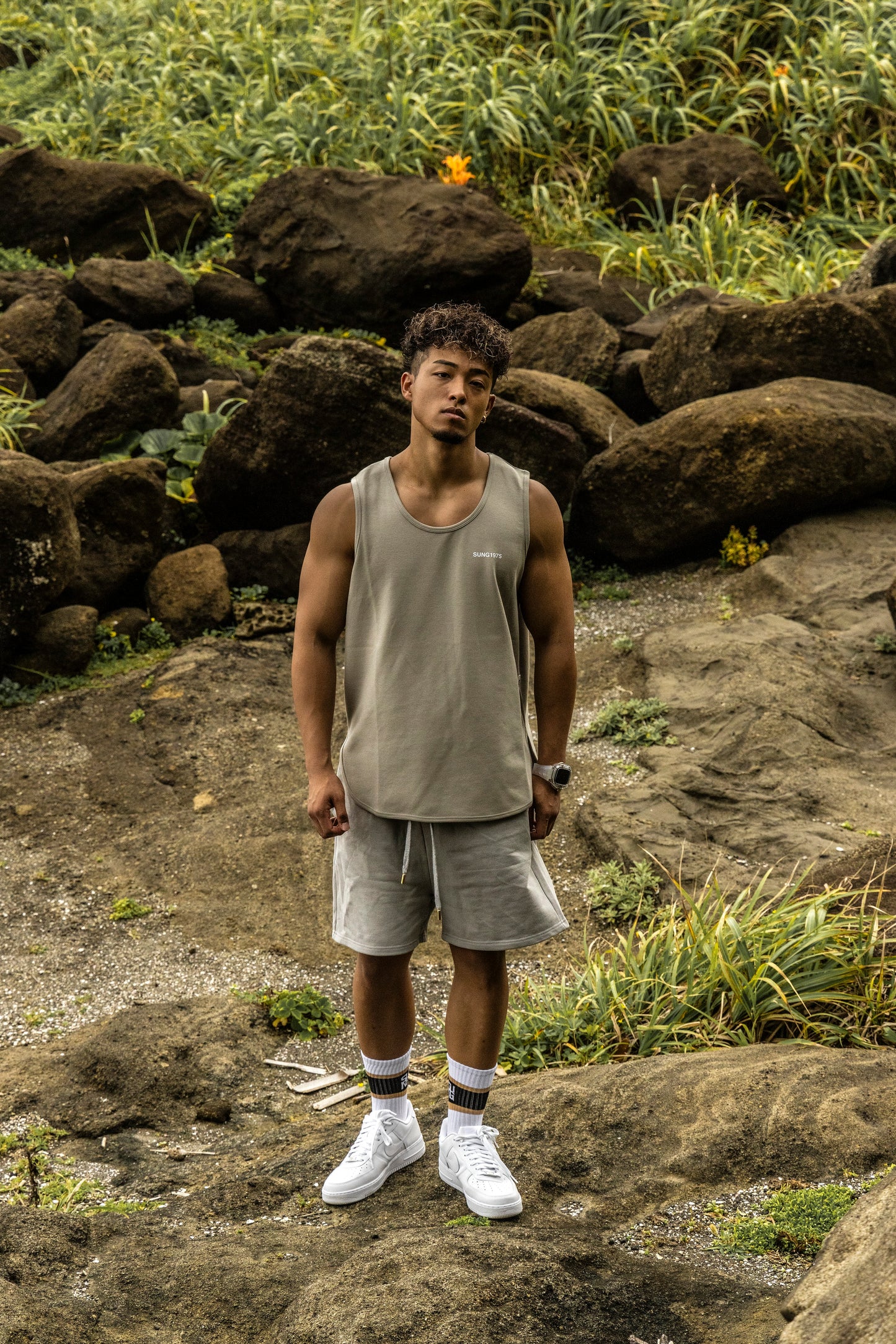 LOUND SIDE SLIT TANK
