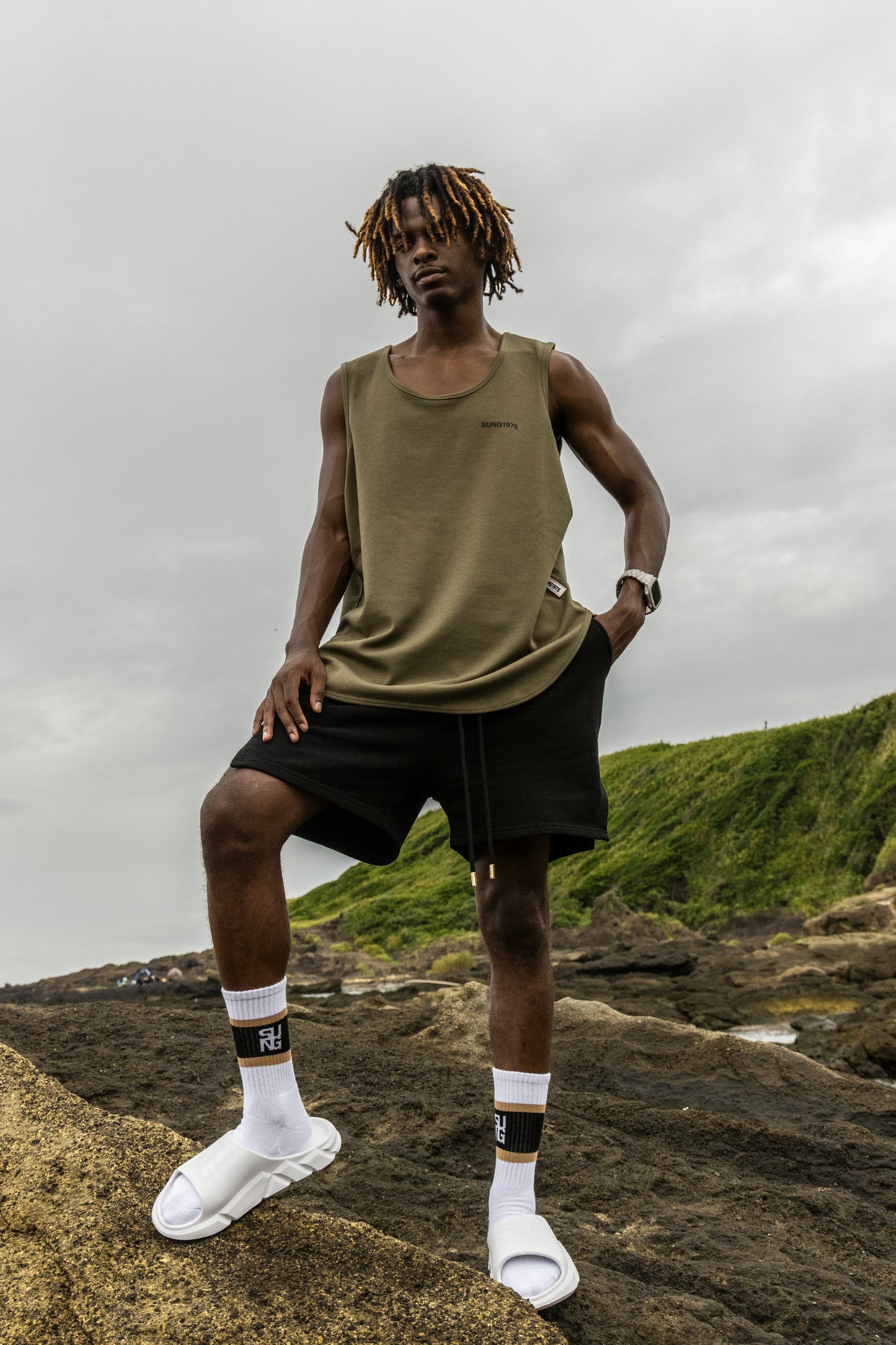 LOUND SIDE SLIT TANK