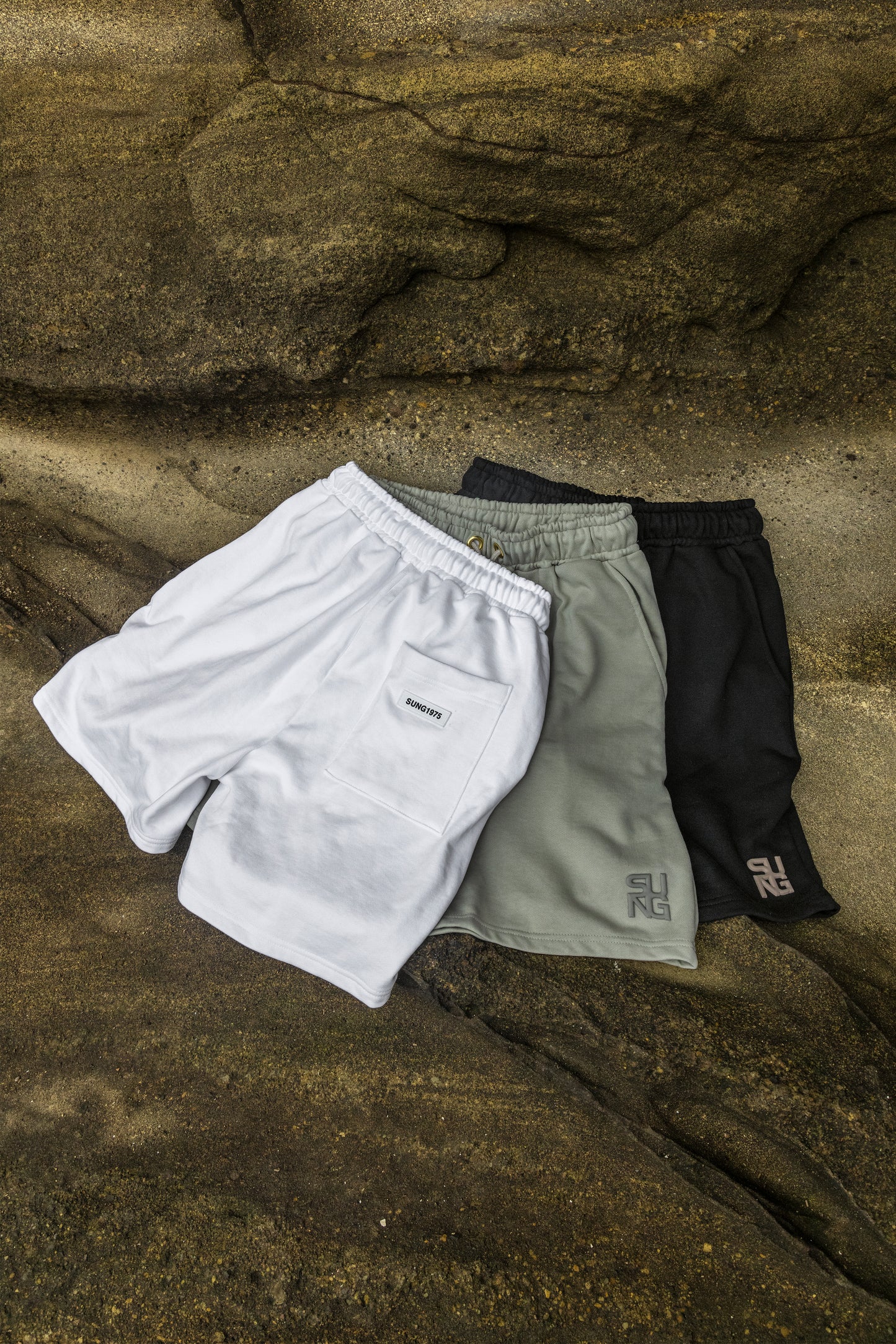 CUBIC LOGO SWEAT SHORT PANTS
