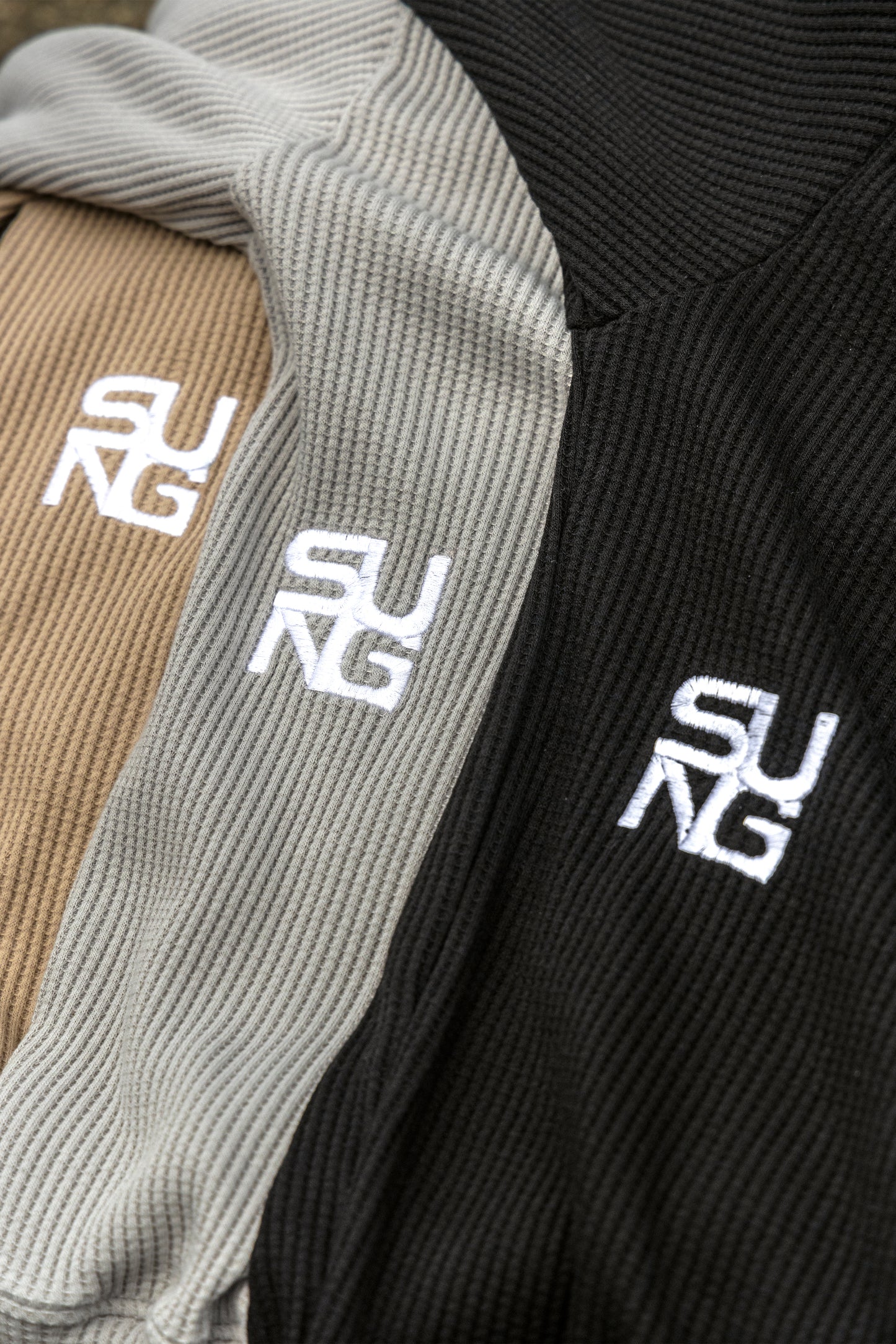 WAFFLE SIDE LOGO HOODIE