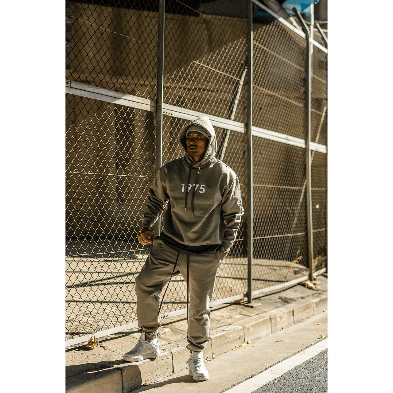FRONT 1975 SWEAT HOODIE