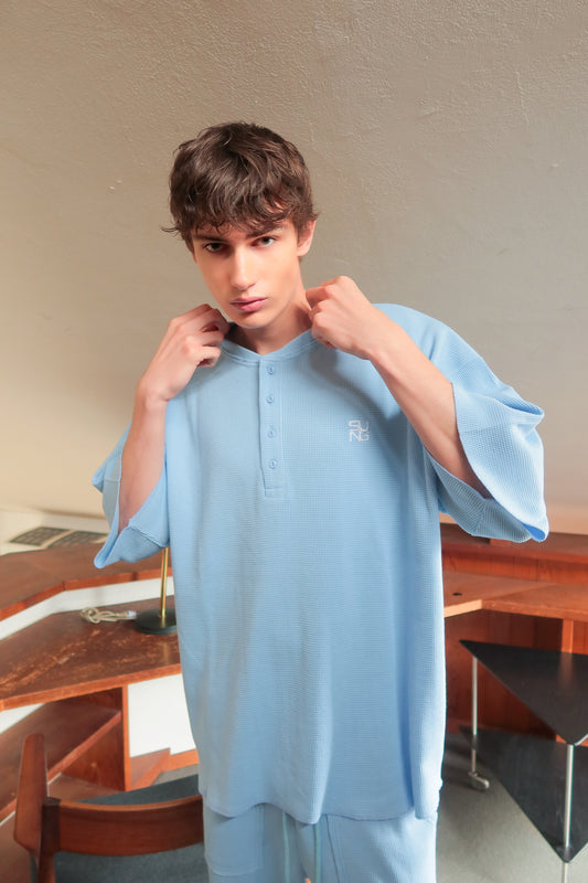 WAFFLE HENLEY TEE