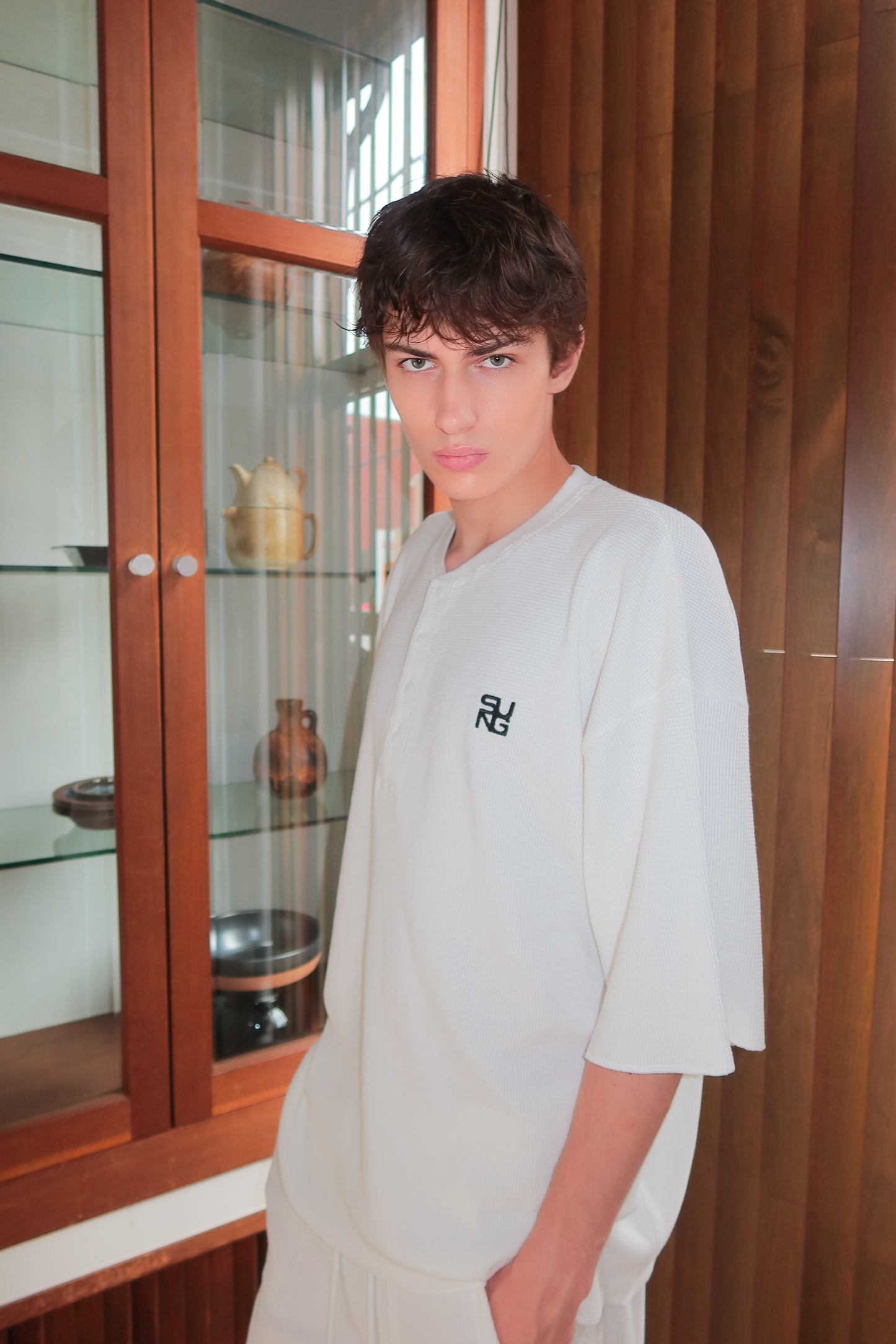 WAFFLE HENLEY TEE