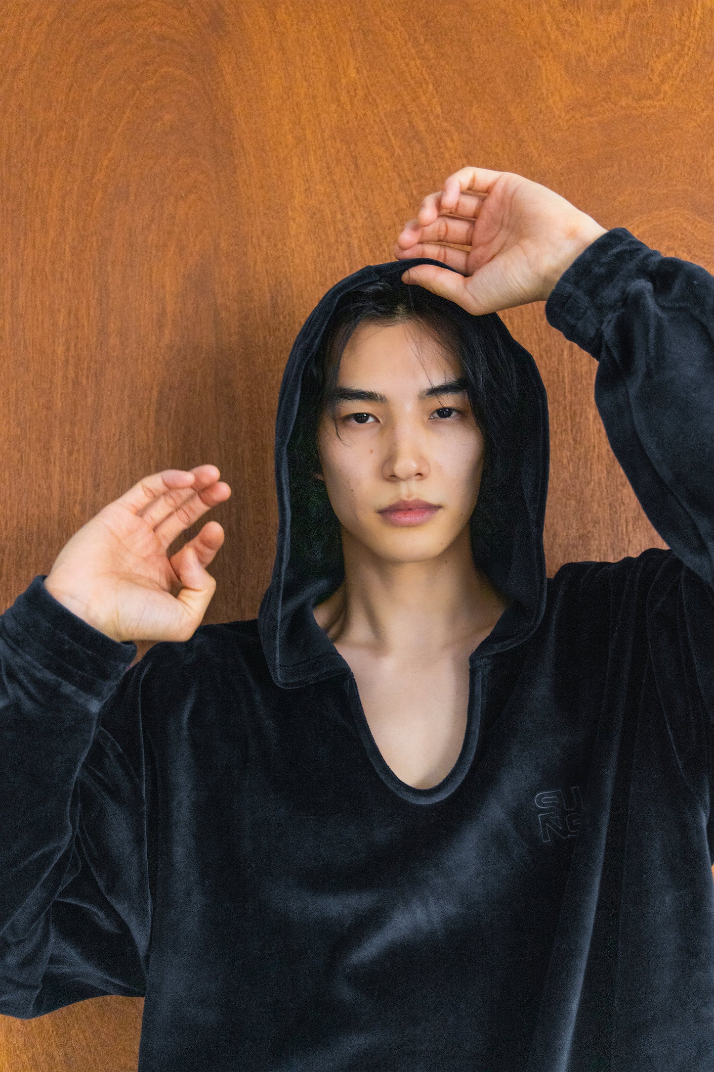 TERRY NOTCHED HOODIE