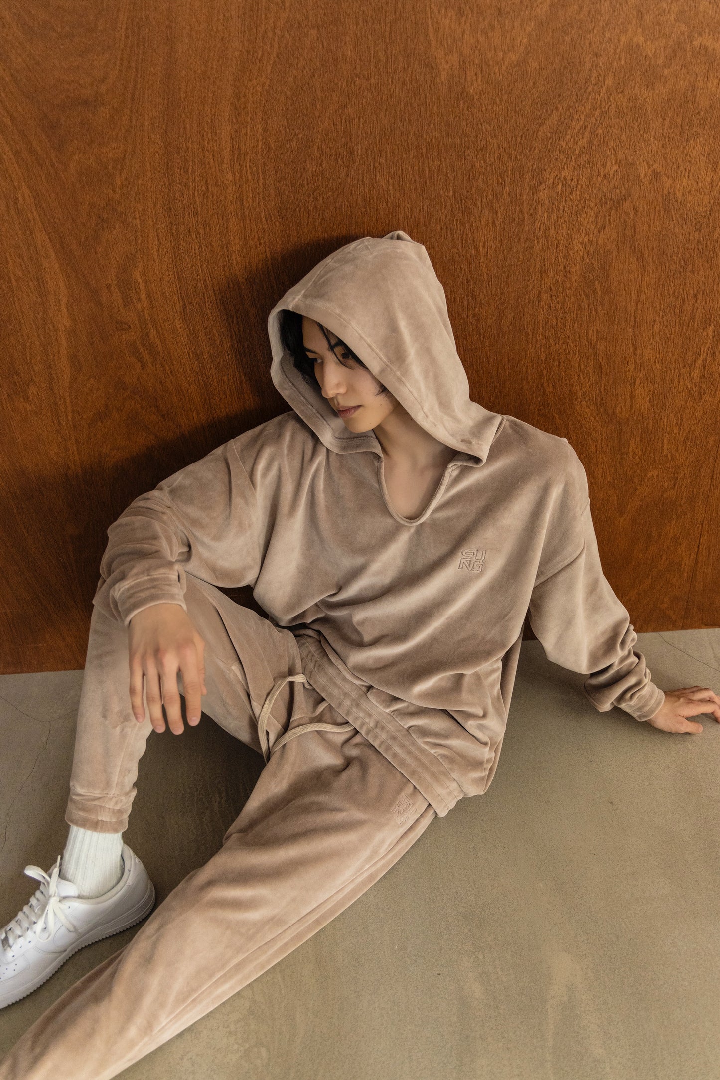 TERRY NOTCHED HOODIE