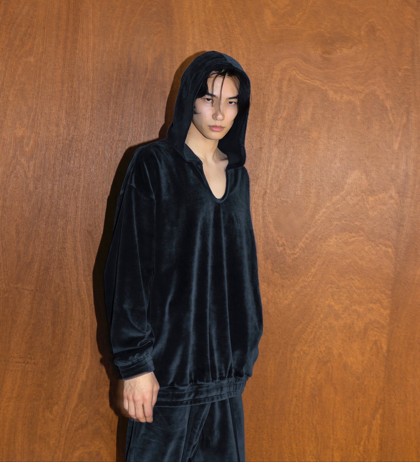 TERRY NOTCHED HOODIE