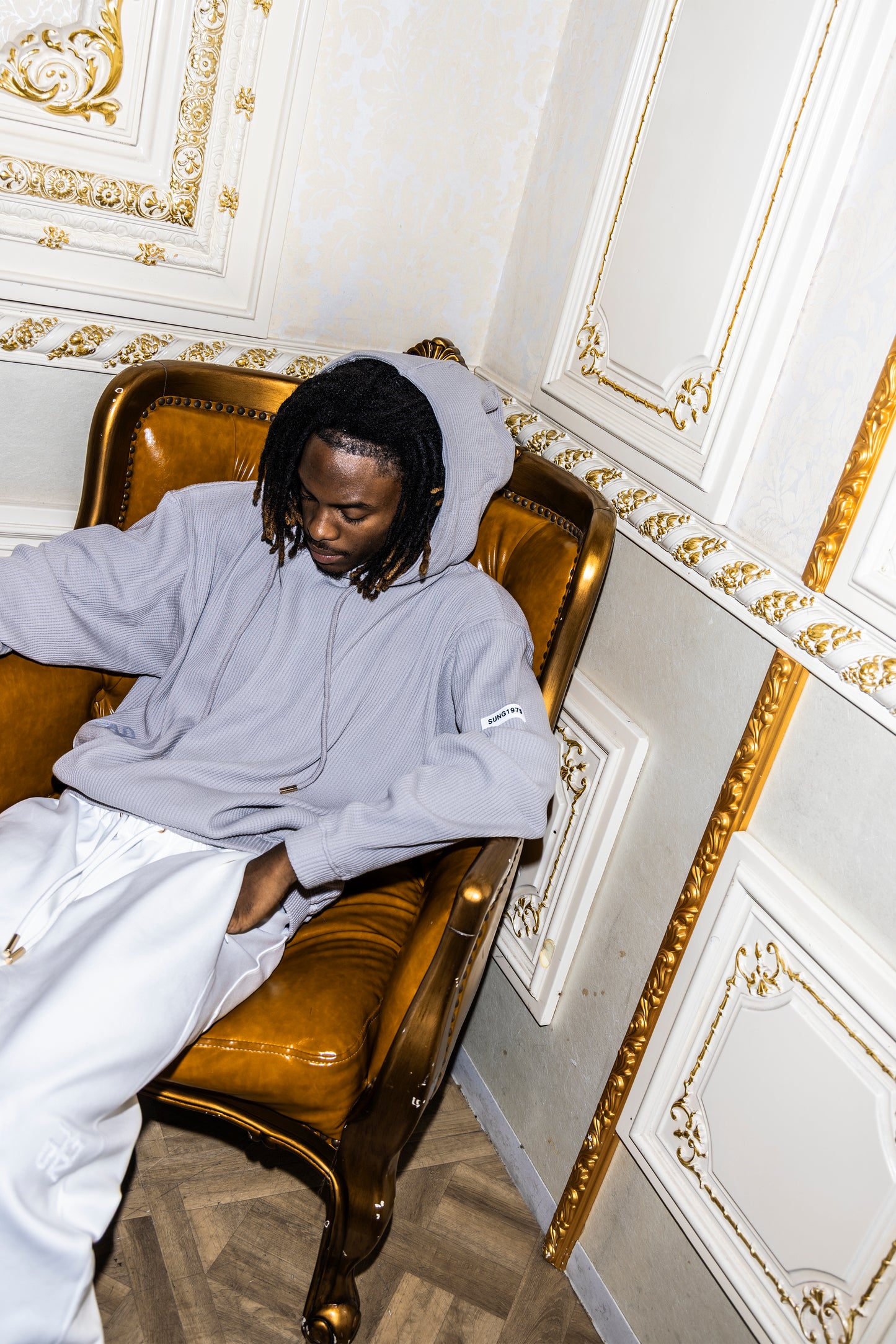 WAFFLE SIDE LOGO HOODIE