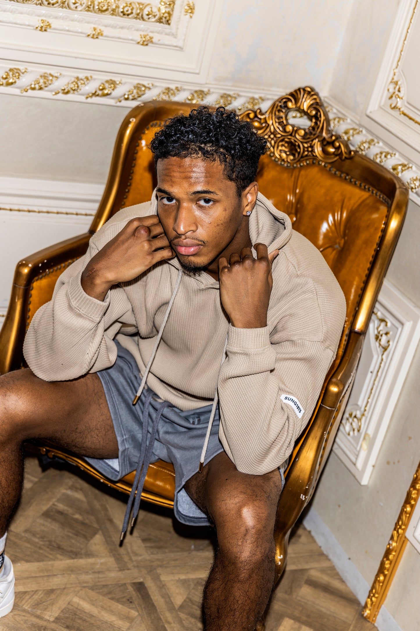 WAFFLE SIDE LOGO HOODIE