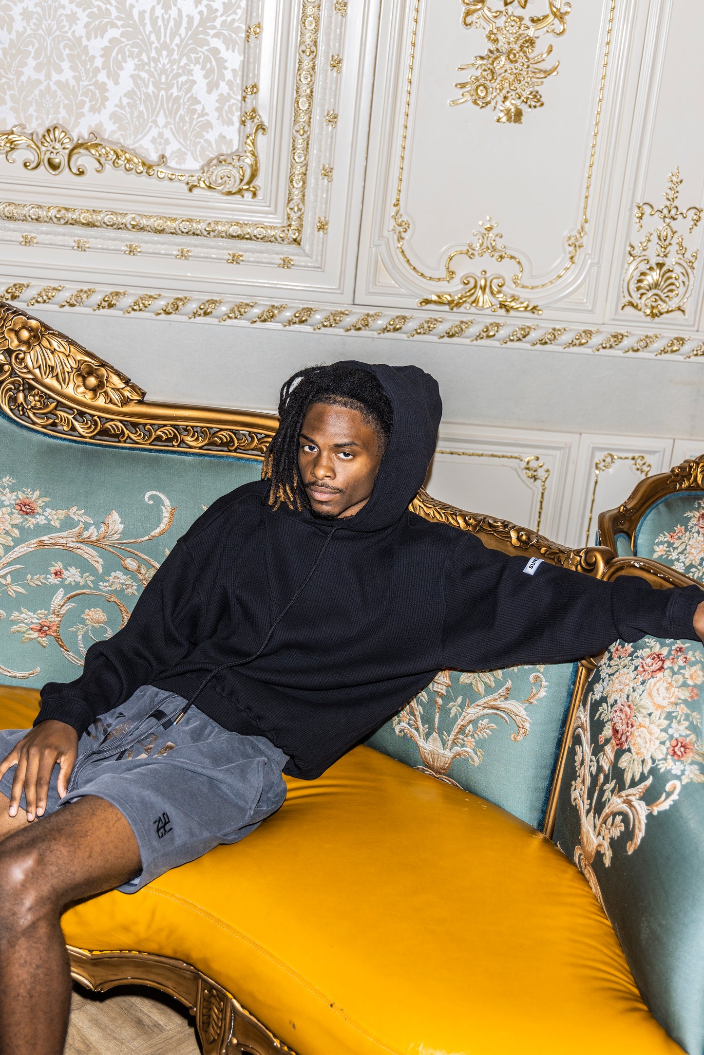 WAFFLE SIDE LOGO HOODIE